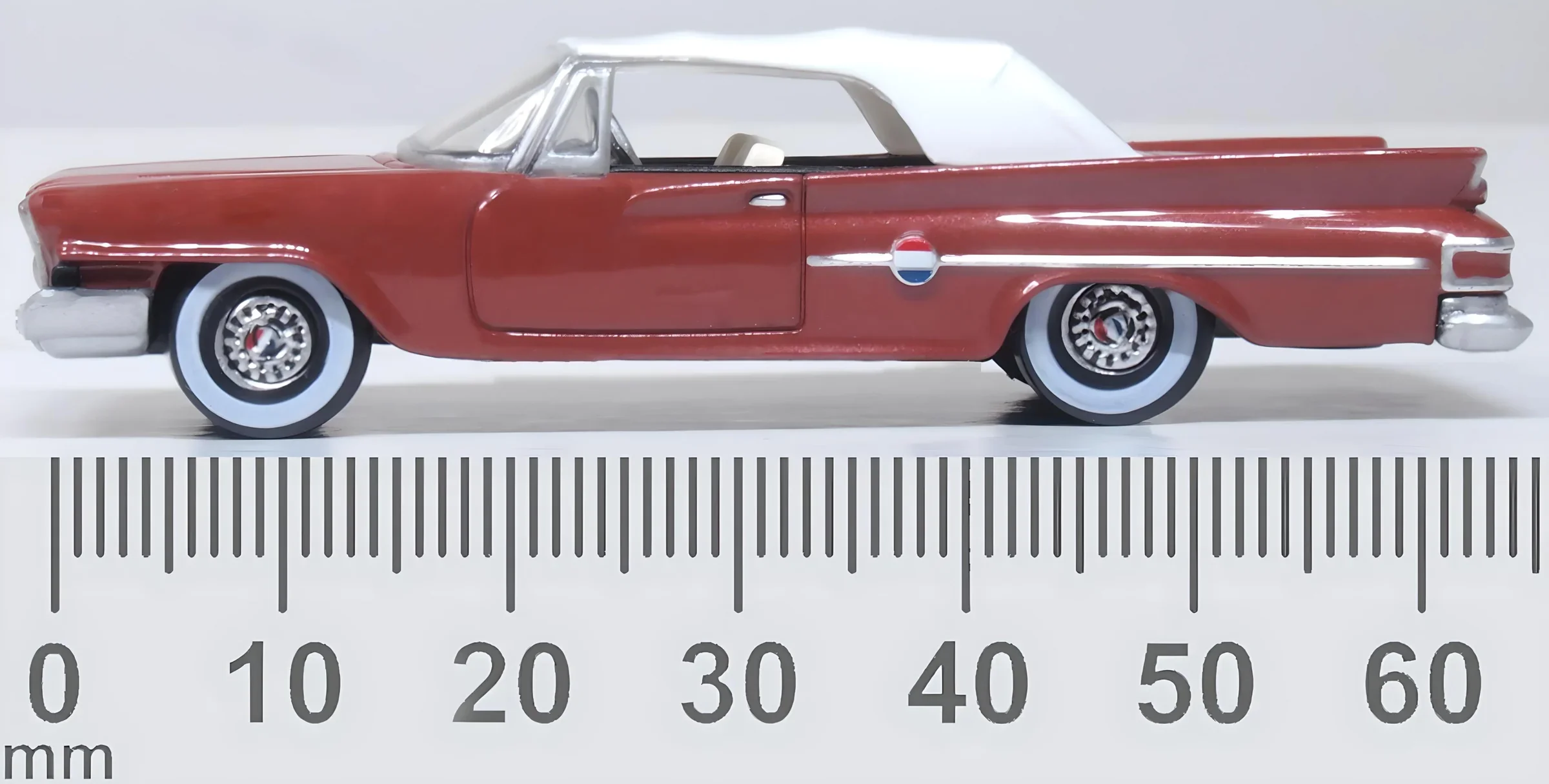 87CC61004 1961 Chrysler 300 Convertible (Closed) Cinnamon/White - Image 6