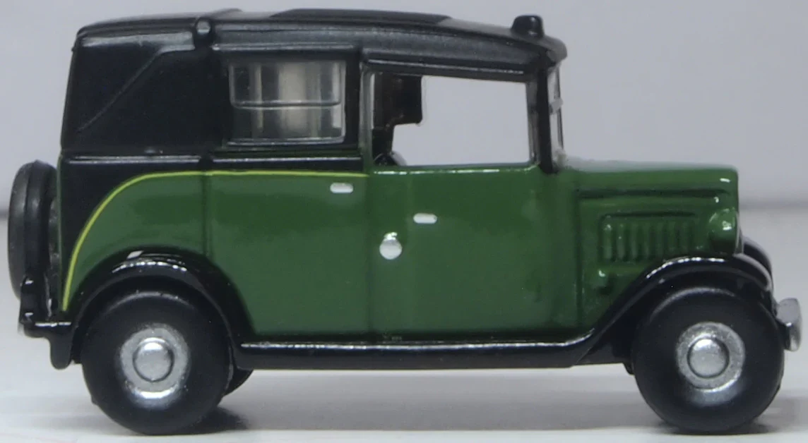 NAT005 Austin Low Loader Taxi Green - Image 3