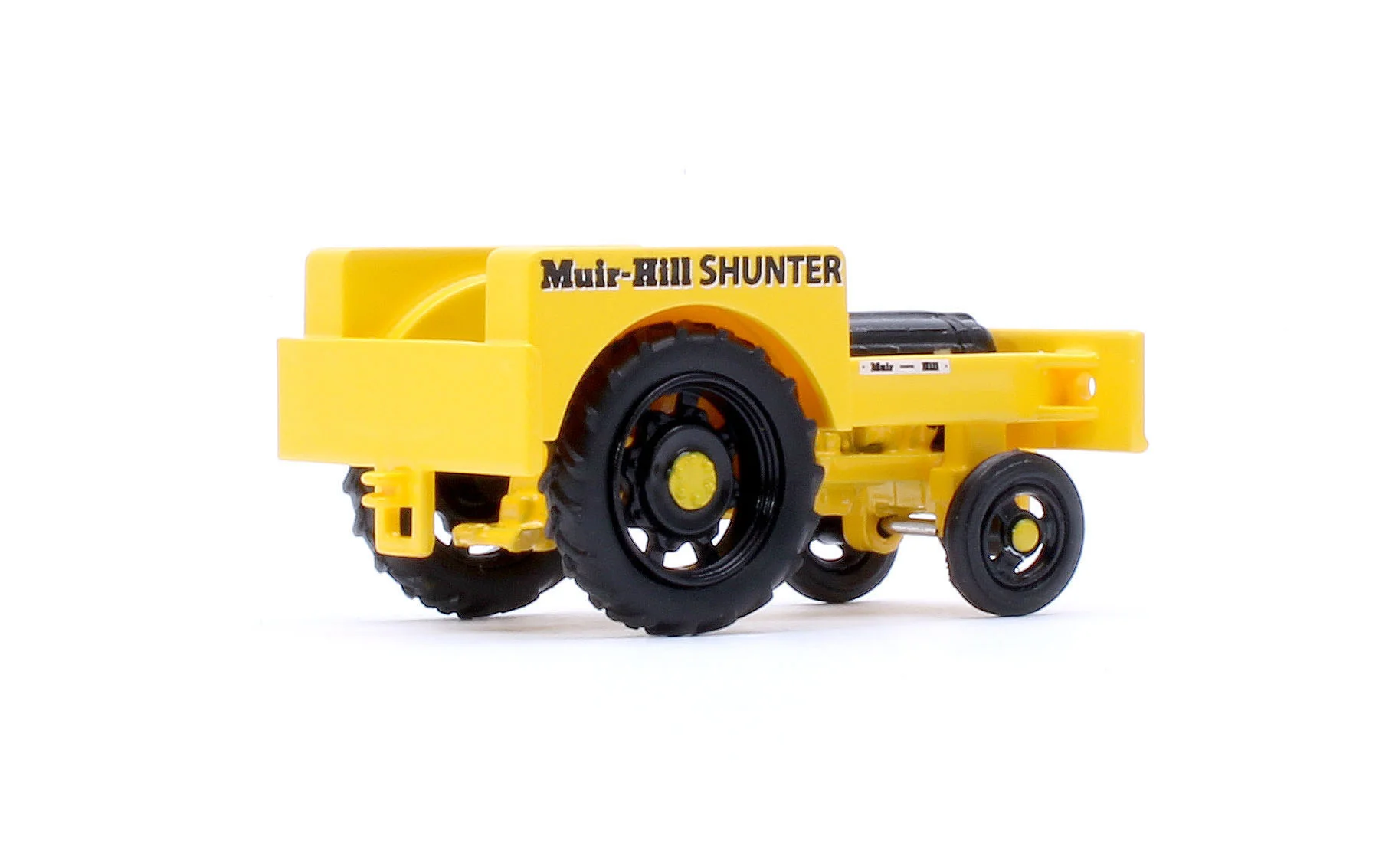 OR76FTRS002 Fordson Tractor Rail Shunter (Yellow/Black) - Image 2