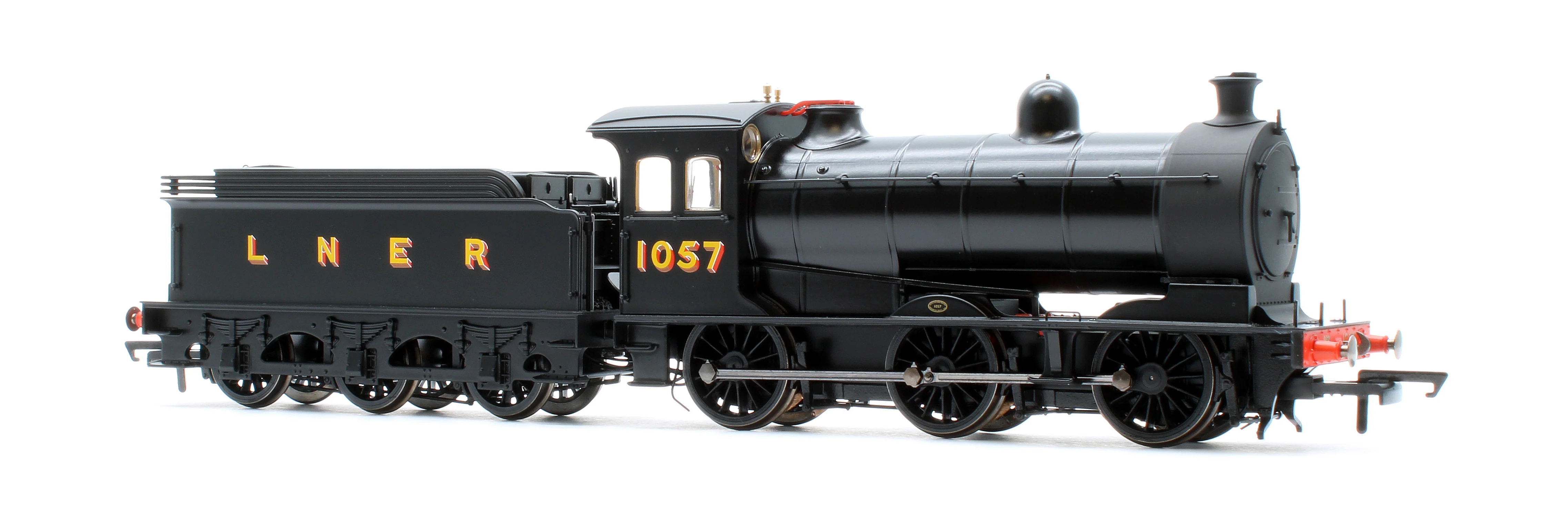 OR76J26001XS Class J26 LNER 0-6-0 Steam Locomotive No.1057 - DCC Sound - Image 2