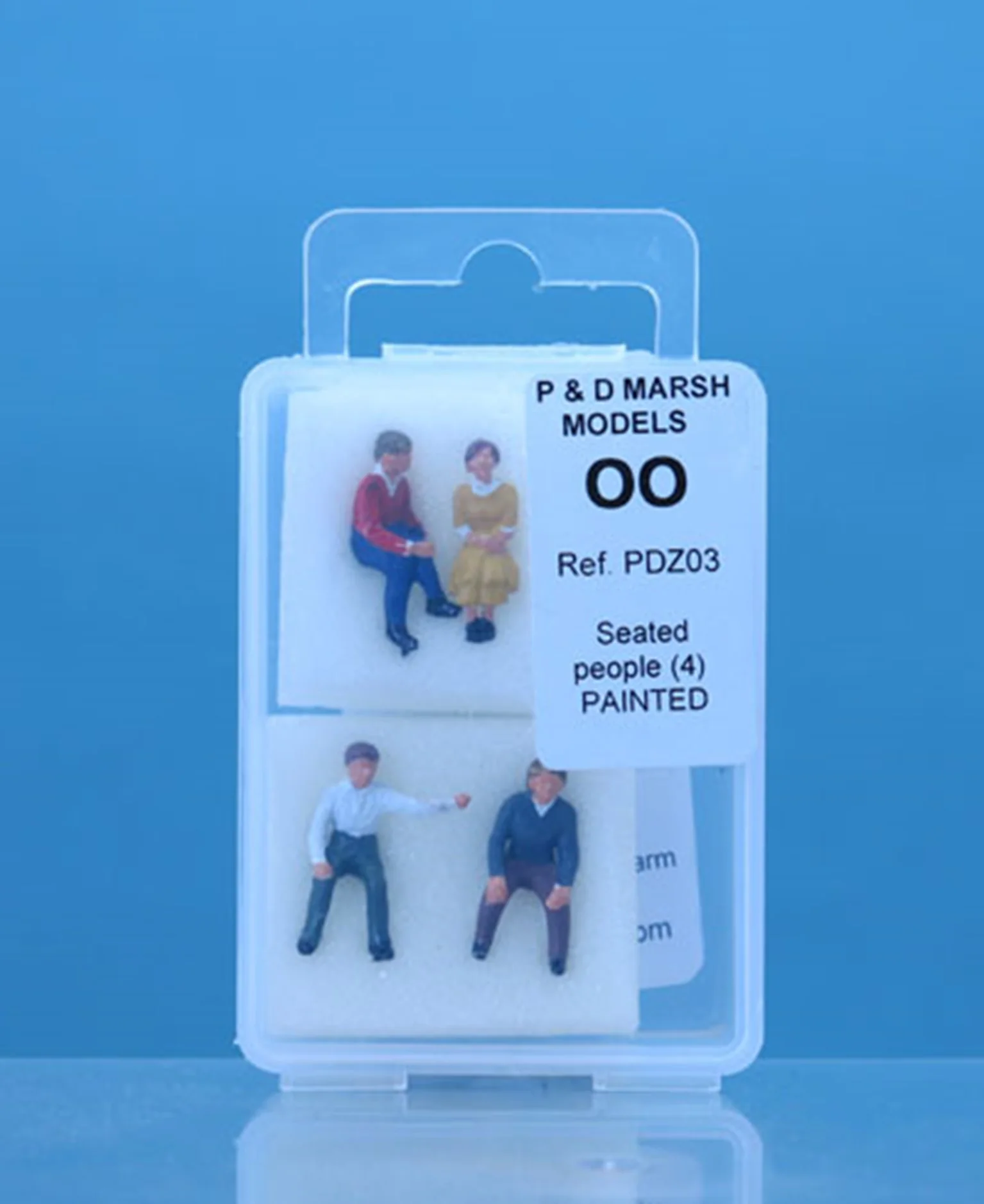 PDZ3 OO Gauge Painted Seated People - Image 2