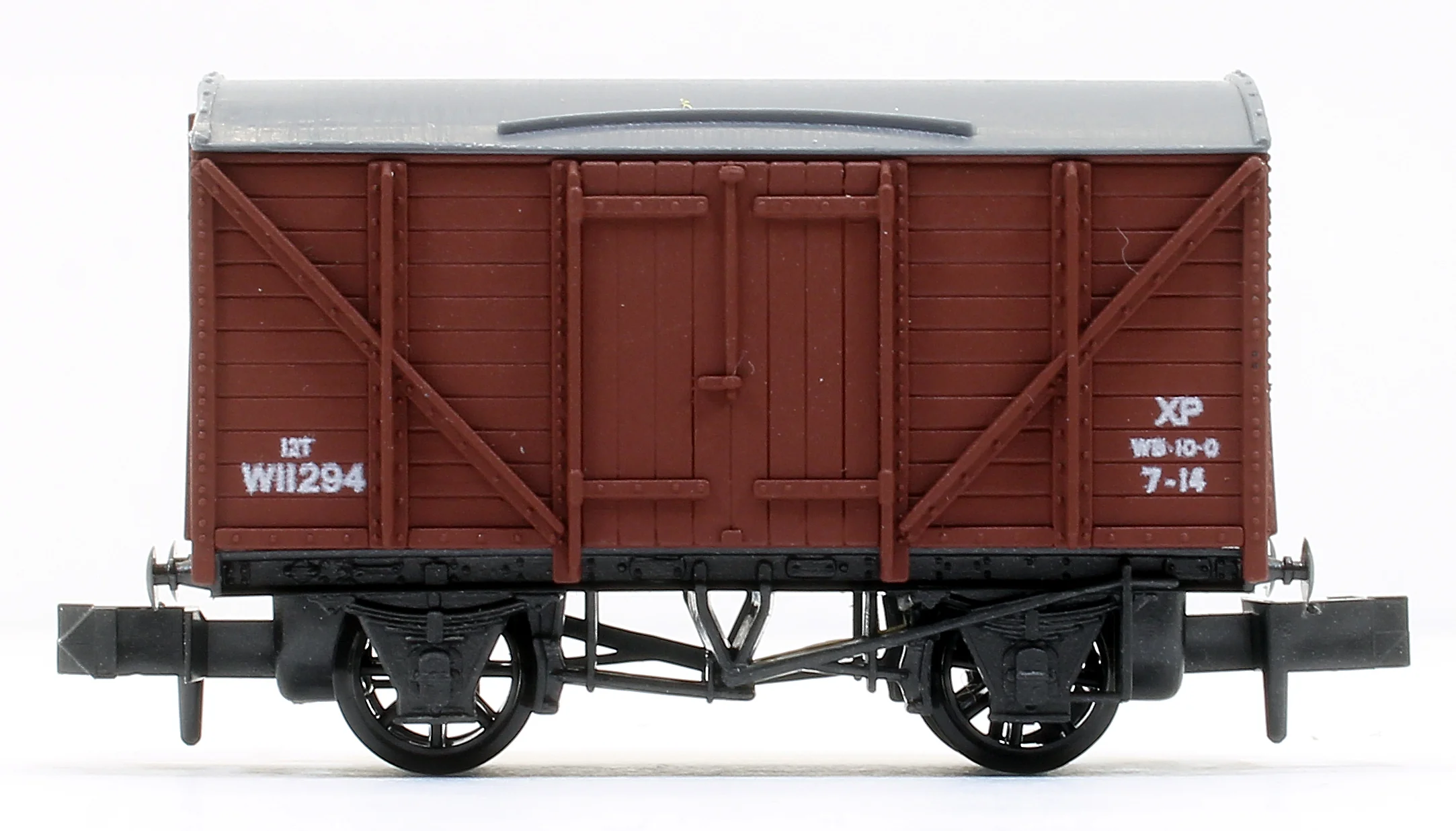 NR43B Standard Type Box Van, BR Brown W11294 - Image 3