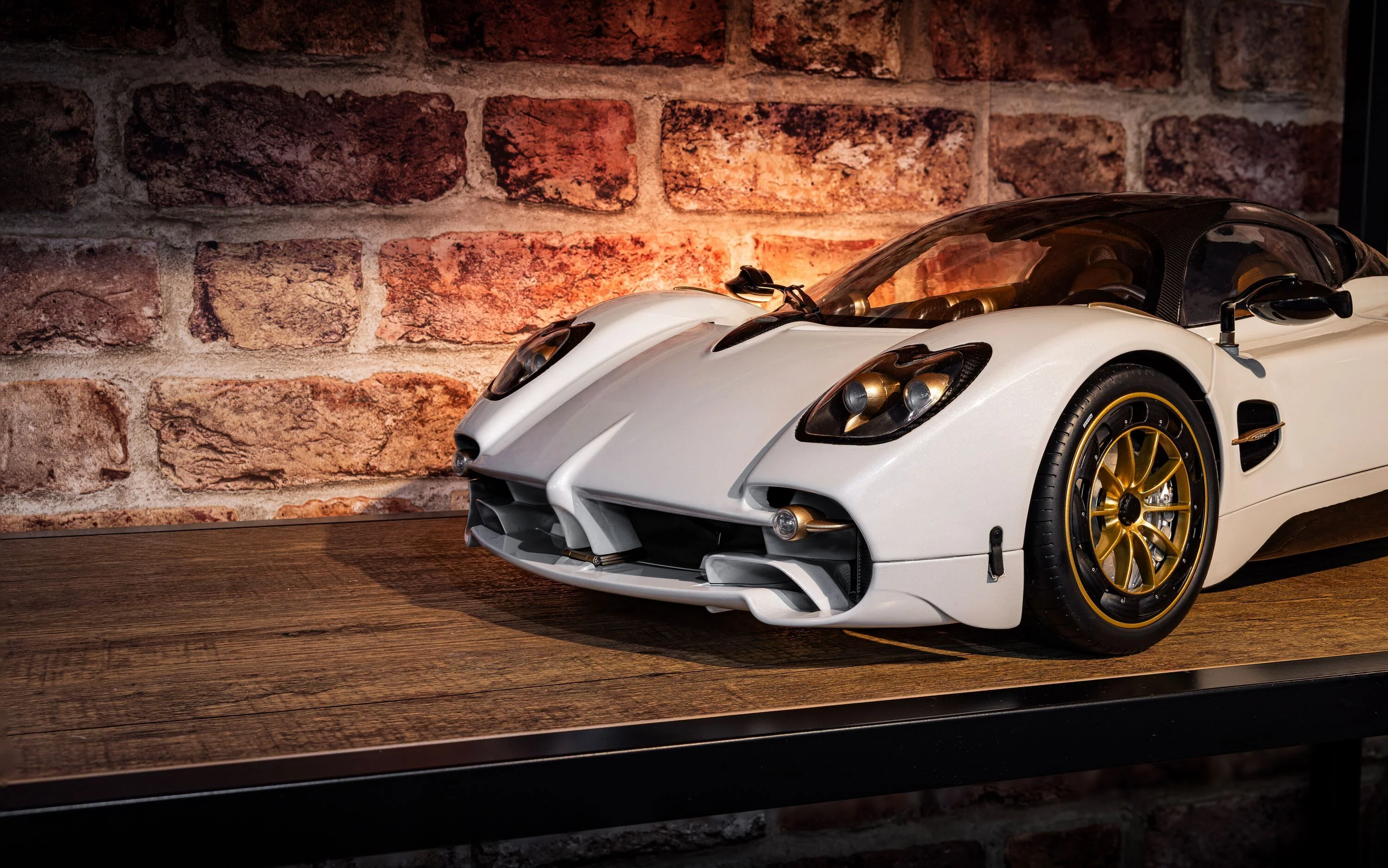HK123 Pagani Utopia Coupé – Bianco Perla - Image 6