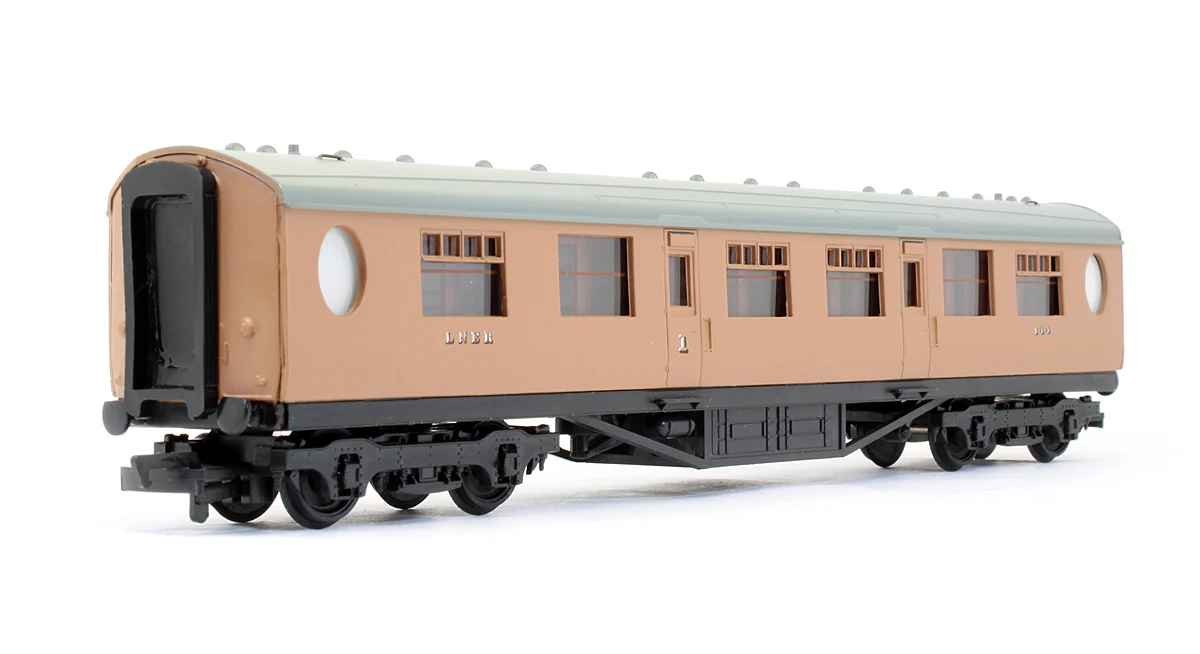 Pre-Owned 34-402 59' 6" Thompson Composite Coach LNER Post War Brown '144'