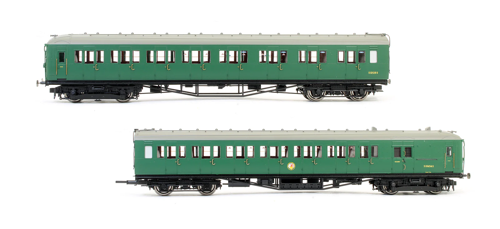 Pre-Owned R3177 British Railways 2-BIL '2090' EMU