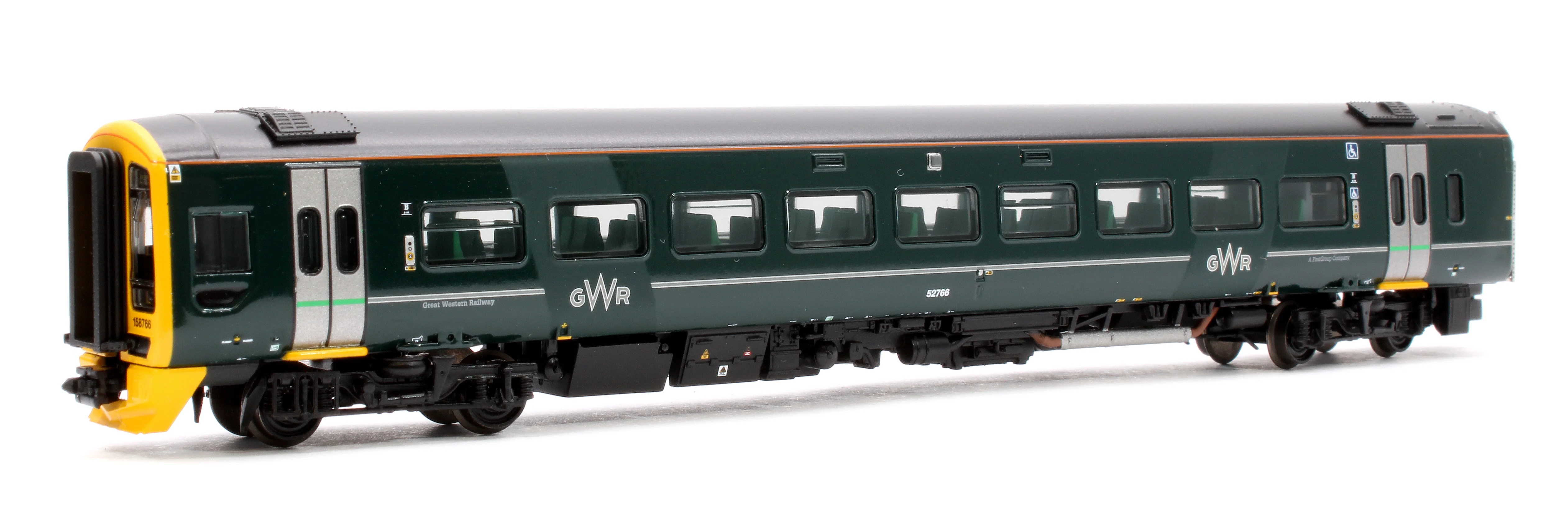 Pre-Owned 371-857SF Class 158 2-Car DMU 158766 GWR Green (FirstGroup) - DCC Sound - Image 5