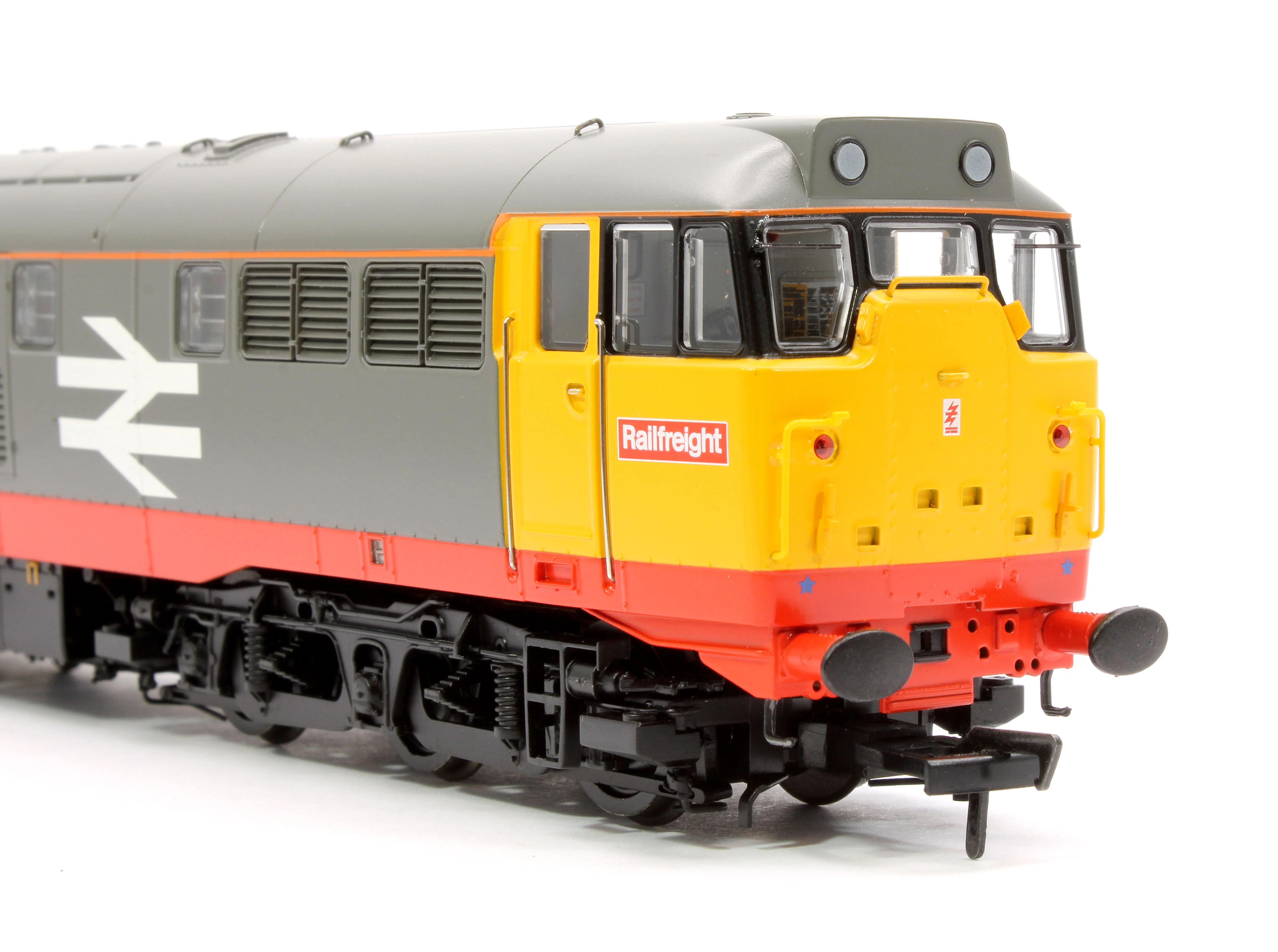 35-821A Class 31/1 Refurbished 31149 BR Railfreight (Red Stripe) Diesel Locomotive - Image 10