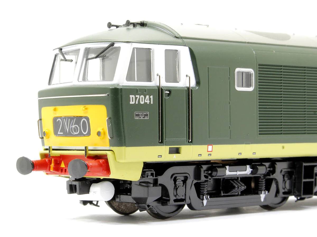 Pre-Owned Class 35 BR 'Hymek' BR Green SYP D7041 - Image 6