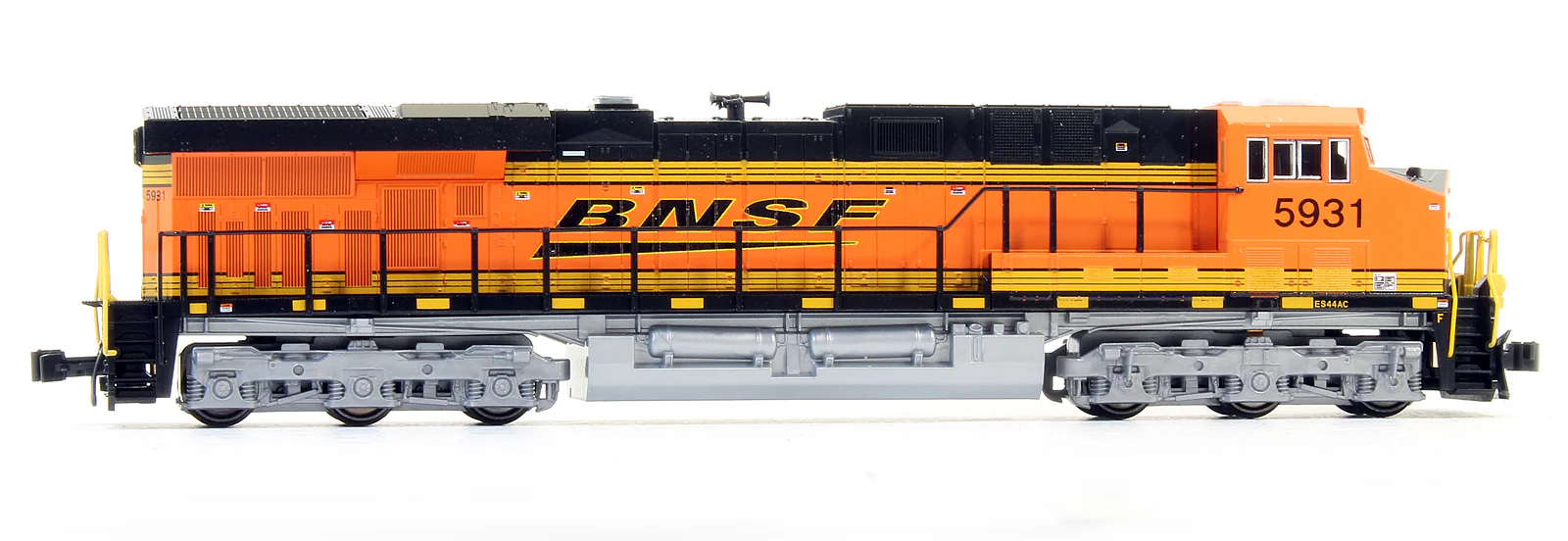 Pre-Owned 176-8931 BNSF ES44AC '5931' Diesel Locomotive - Image 3