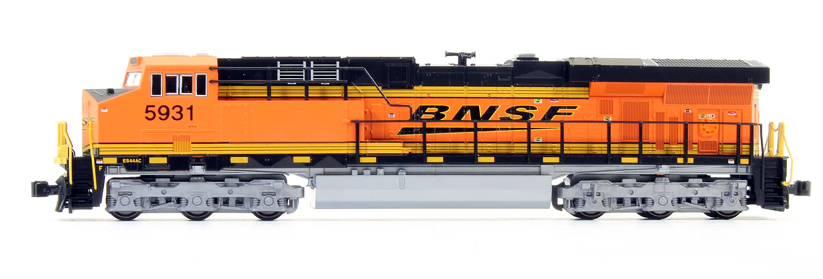 Pre-Owned 176-8931 BNSF ES44AC '5931' Diesel Locomotive - Image 4