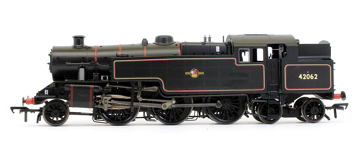 Pre-Owned 32-882 Fairburn 2-6-4 Tank 42062 BR Lined Black Late Crest Steam Locomotive - Image 4