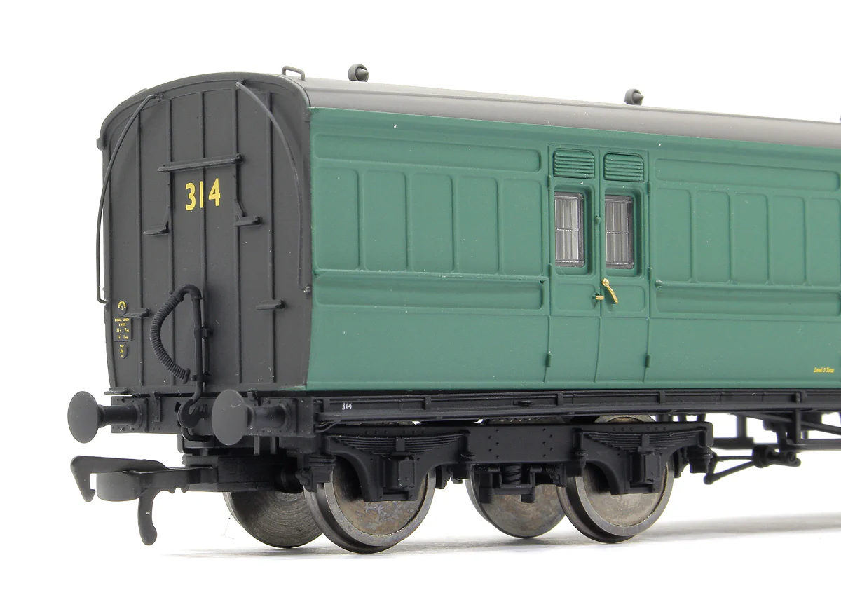 Pre-Owned E86015 LSWR Cross Country 3-Coach Pack BR (SR) Green No. 314 - Image 10