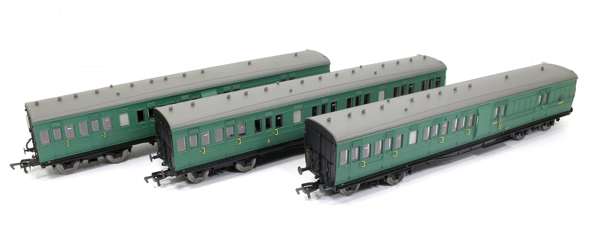 Pre-Owned E86015 LSWR Cross Country 3-Coach Pack BR (SR) Green No. 314 - Image 11