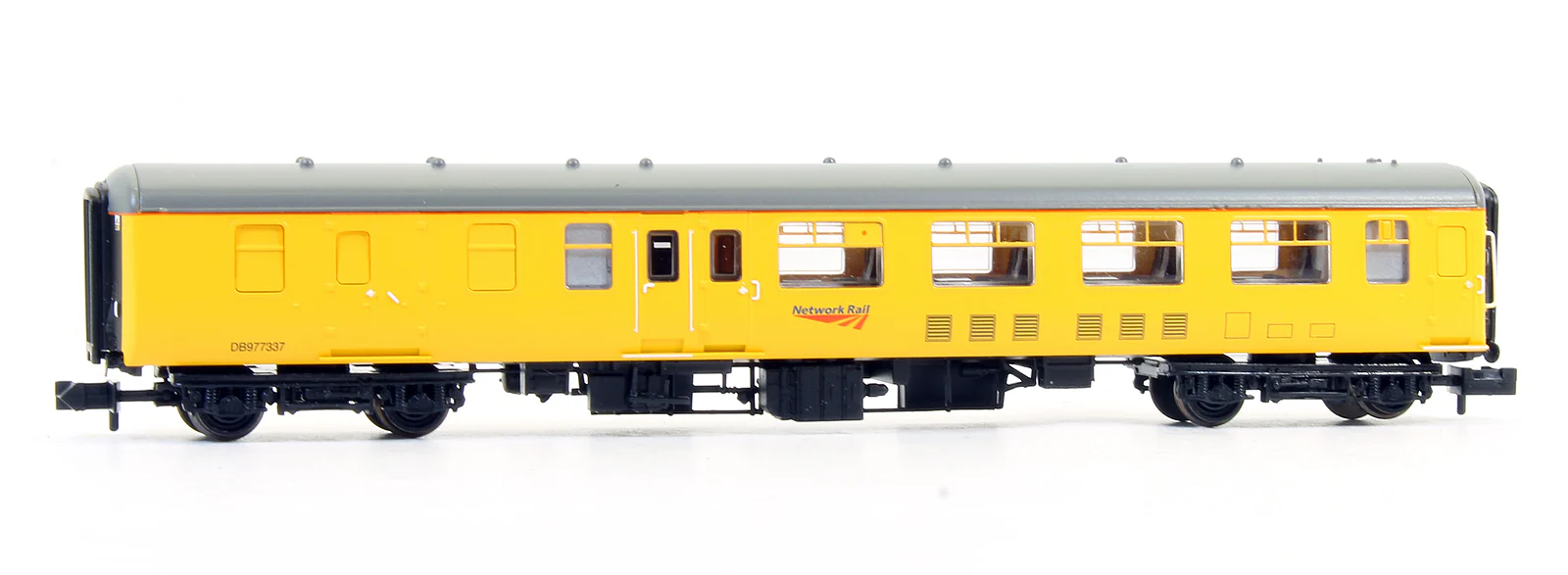 Pre-Owned BR Mk2A BSO Brake Second Open Network Rail Yellow No.DB977337 - Image 3