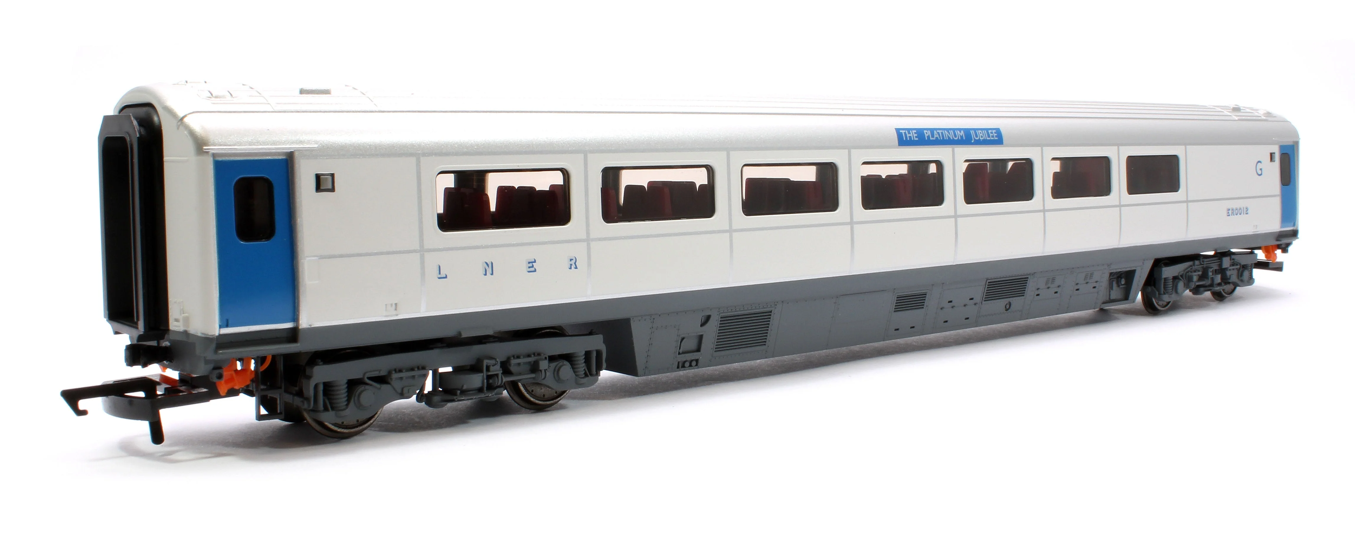 R40355E Pre-Owned Mk3 Sliding Door Trailer First Disabled Platinum Jubilee of HM Queen Elizabeth II ER0012