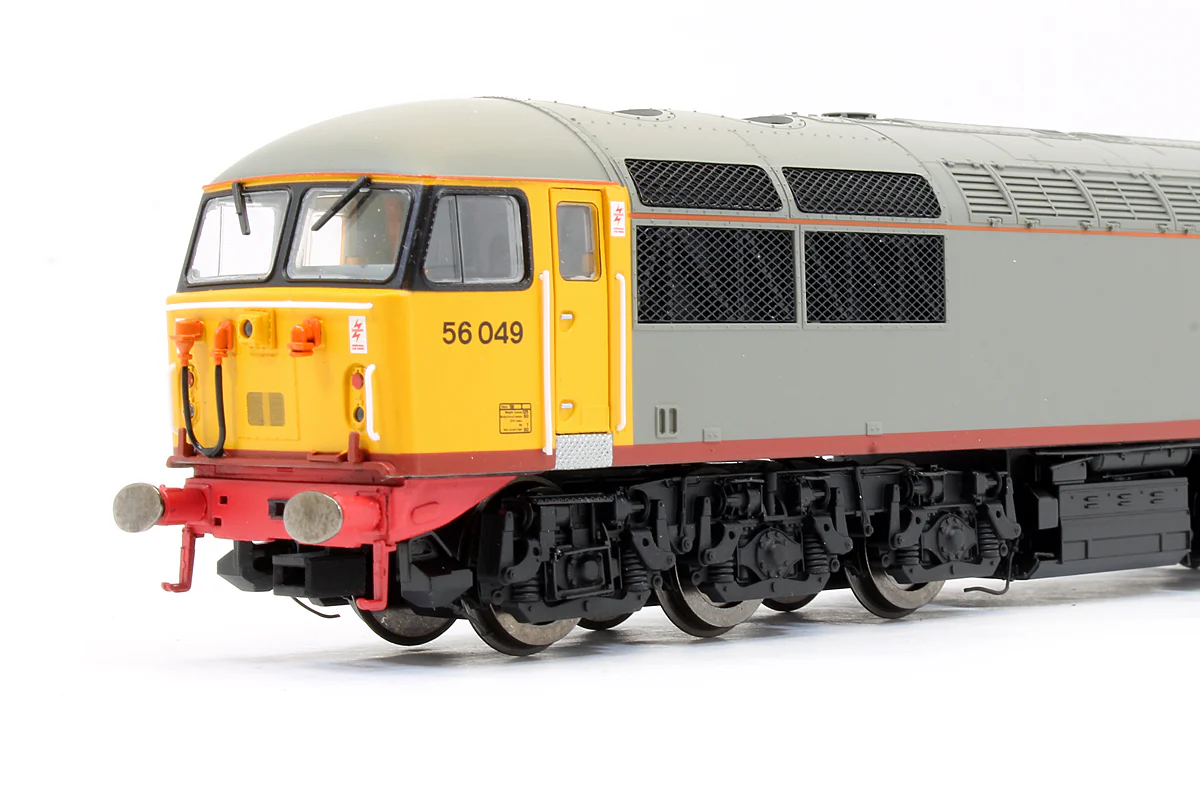 Pre-Owned R2646 Railfreight Redstripe Class 56049 Diesel Locomotive - Image 3