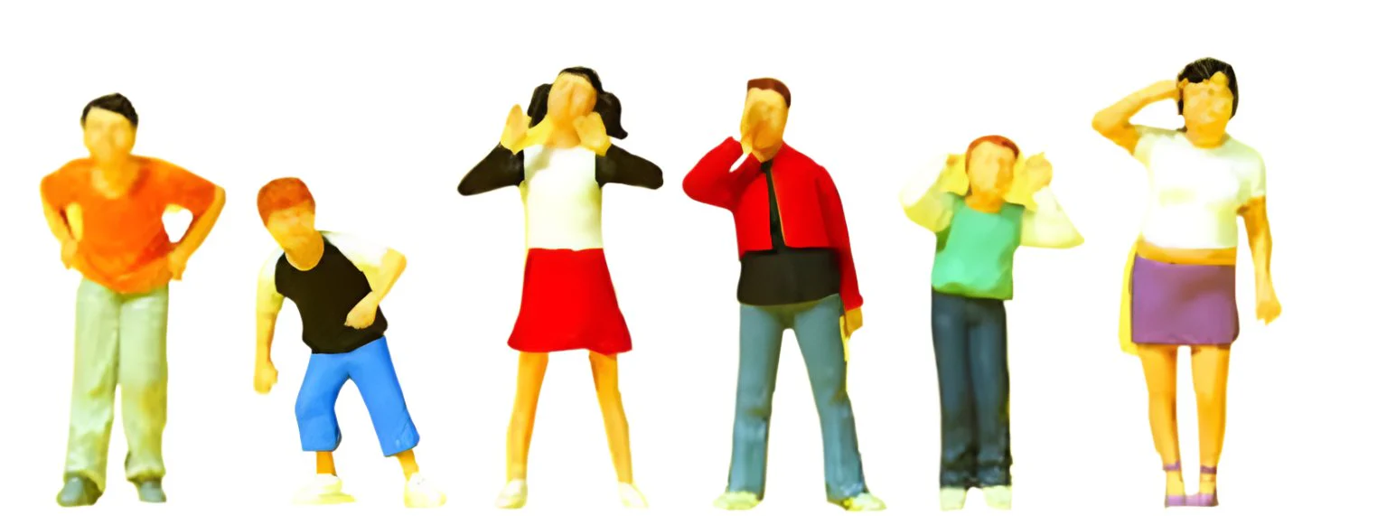 PR10556 Children (6) Exclusive Figure Set