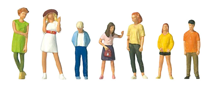 PR10698 Standing Youths (7) Exclusive Figure Set