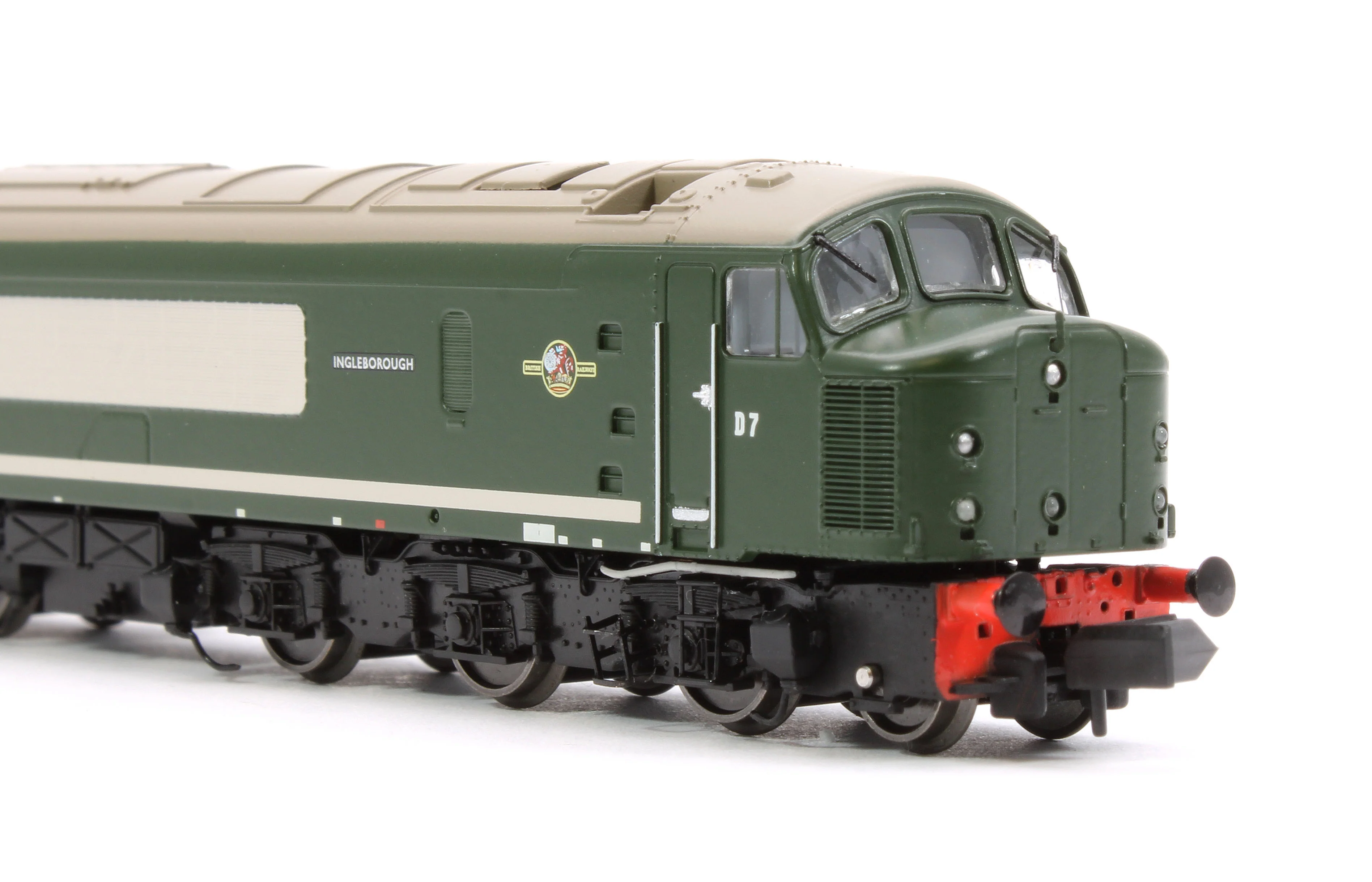 948002 Class 44 D7 "Ingleborough" Plain BR Green Diesel Locomotive - Image 9