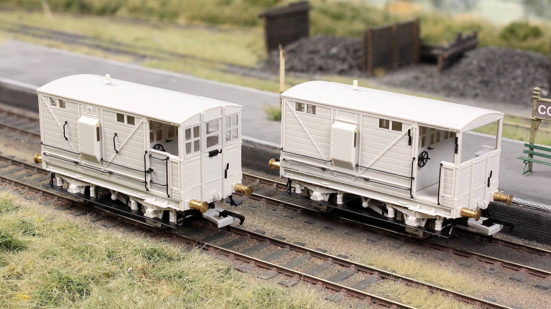 987014 LNWR D17b Brake - RNAD No.368 - Image 2