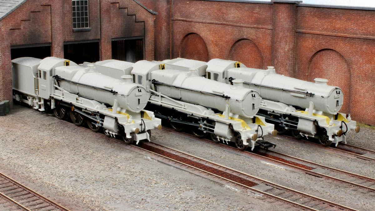 954501 GWR County No.1001 G W Lined Green Steam Locomotive - DCC Sound - Image 2