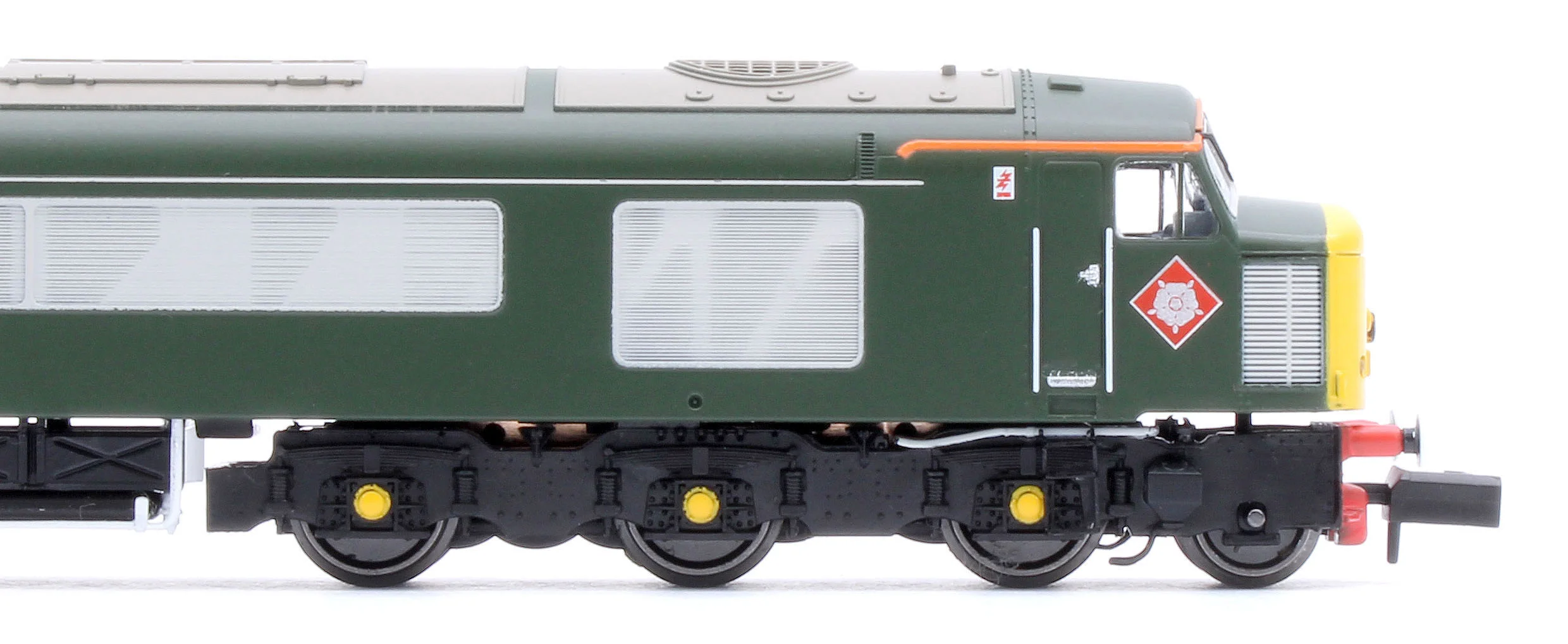 948112 Class 45 45106 Heritage BR Green With Sealed Beam & Hight Intensity Headlights Diesel Locomotive - Image 9