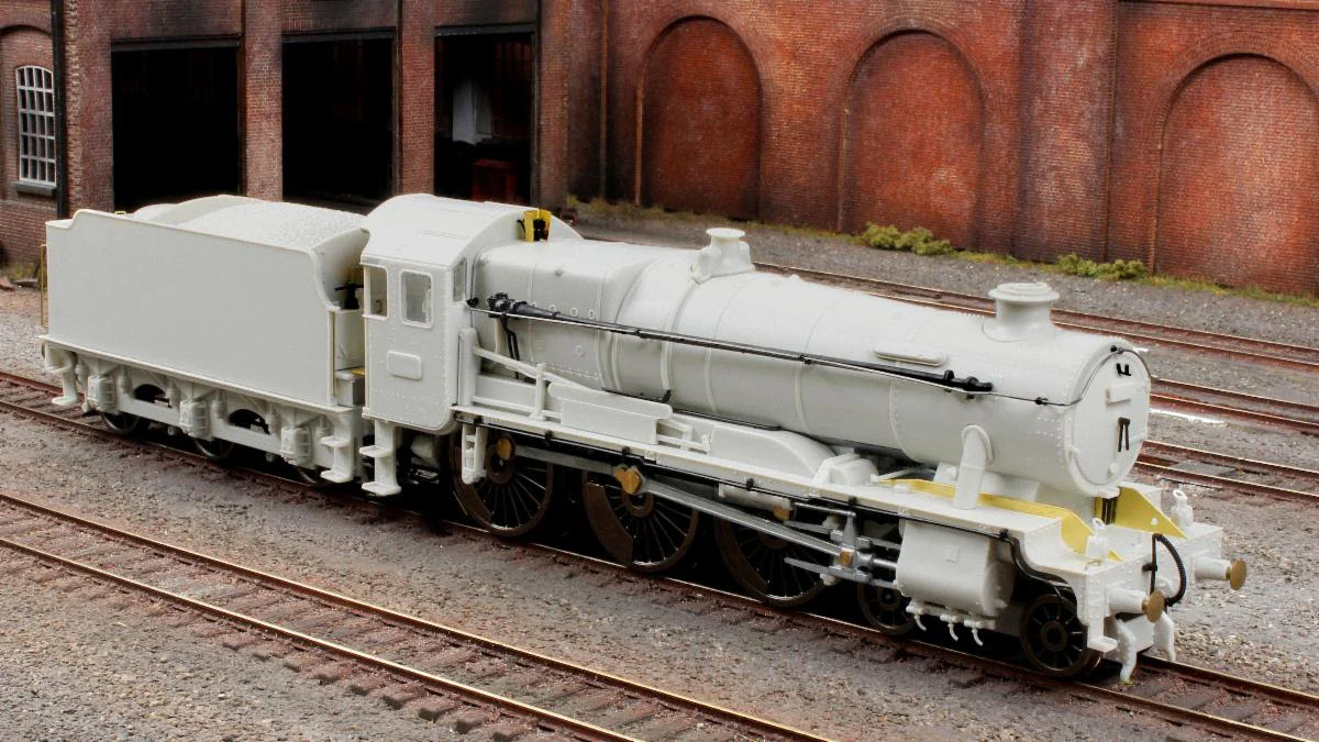954507 GWR County No.1014 'County of Glamorgan' BR Lined Green Early Crest Steam Locomotive - DCC Sound - Image 3