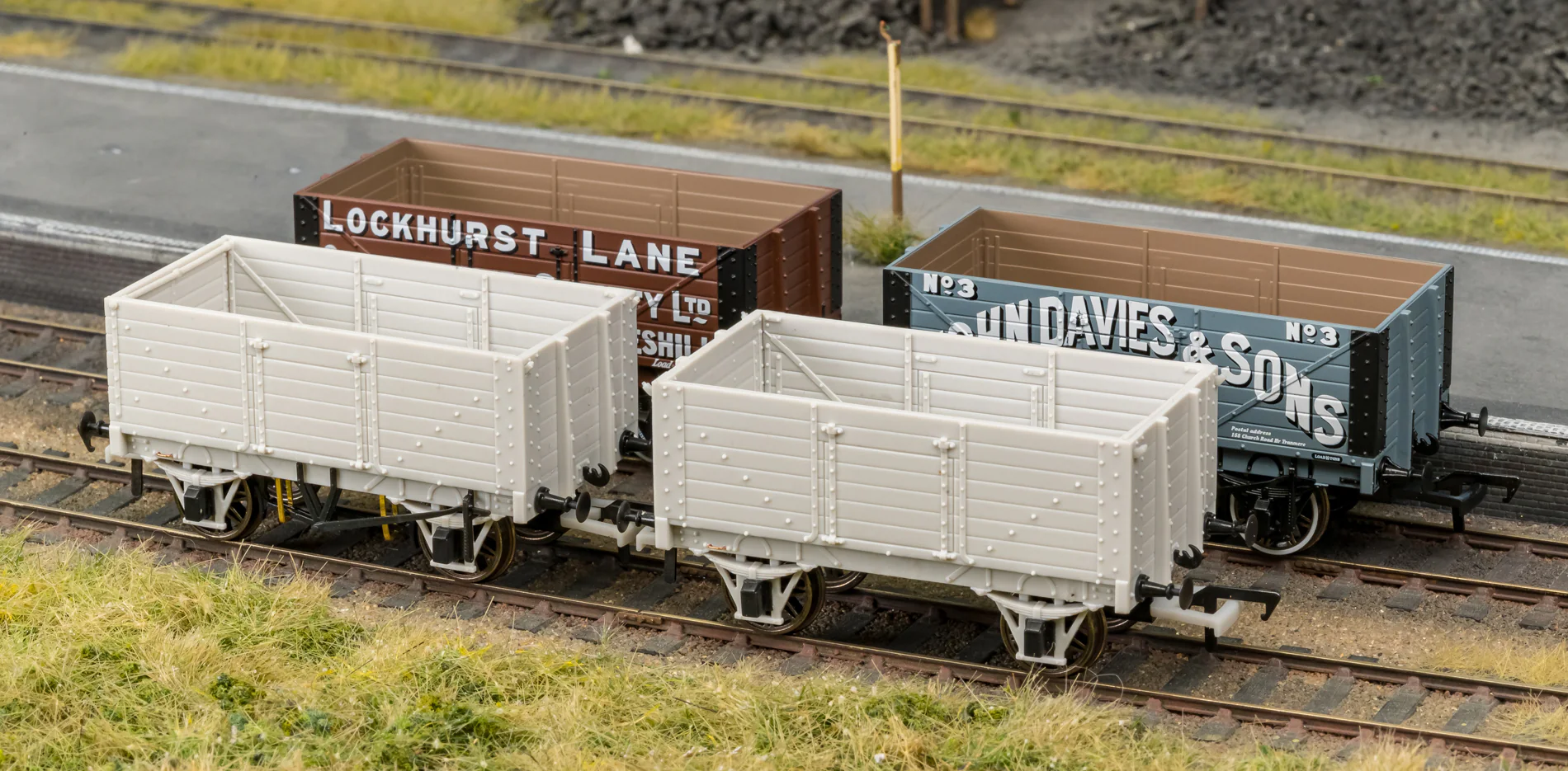 967818 RCH 1907 Spec Open Wagon Westbury Iron Works No. 51 7-plank wagon with side doors - Image 4