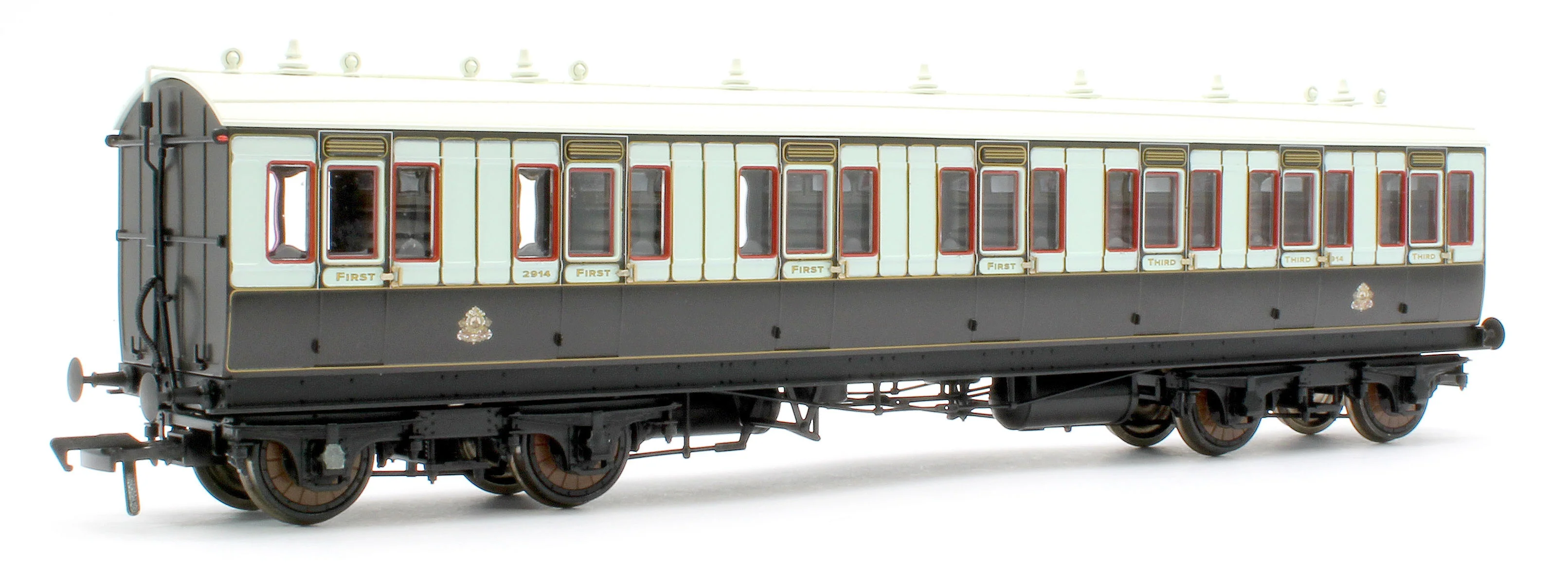 978009 48' LNWR ‘Evolution’ Bogie Coach Non-Corridor Carriage No.7981, No.1234 & No.2914 3-Pack - Image 11