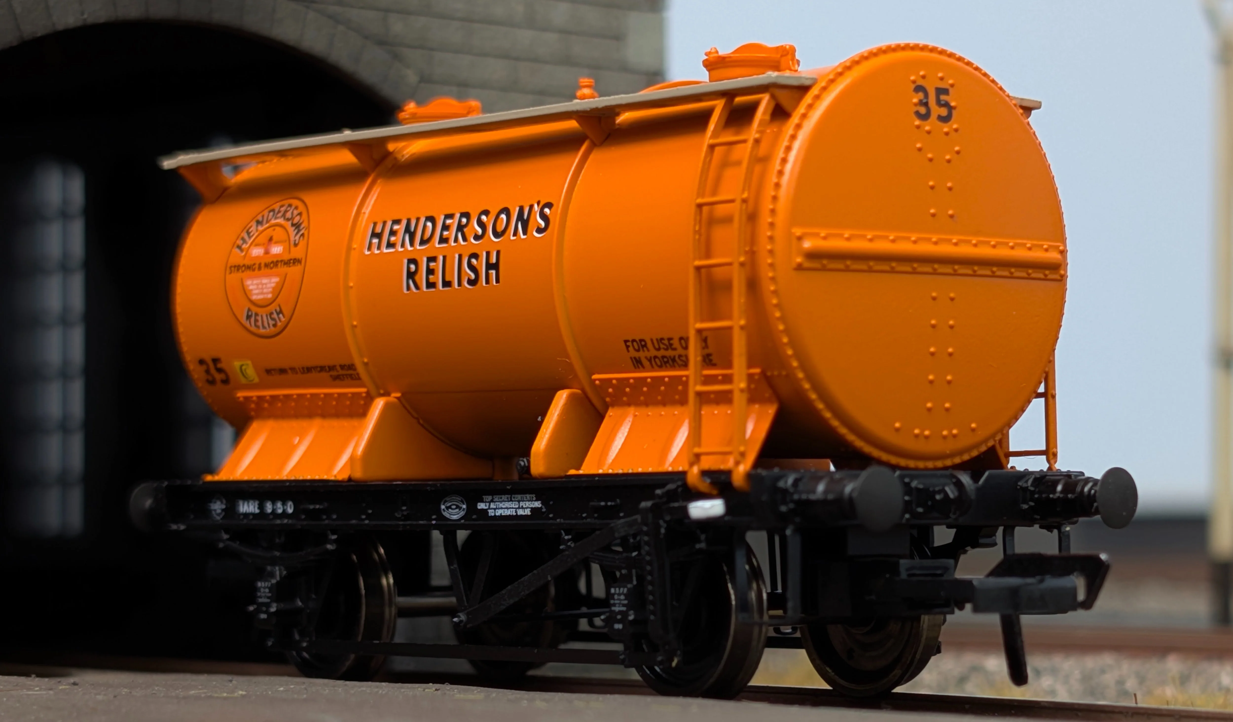 981014 Ammonium Nitrate Wagon - NSFF Henderson's Relish No.35 - Image 10