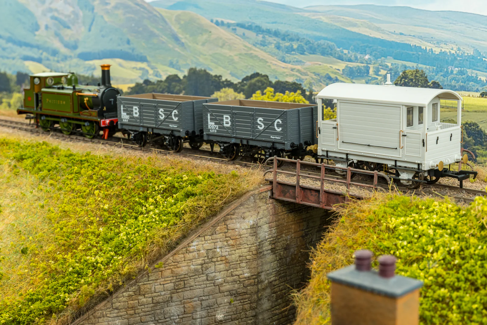 994002 LBSC 4 Wheel Brake Van - LB&SCR No.29 - Image 5