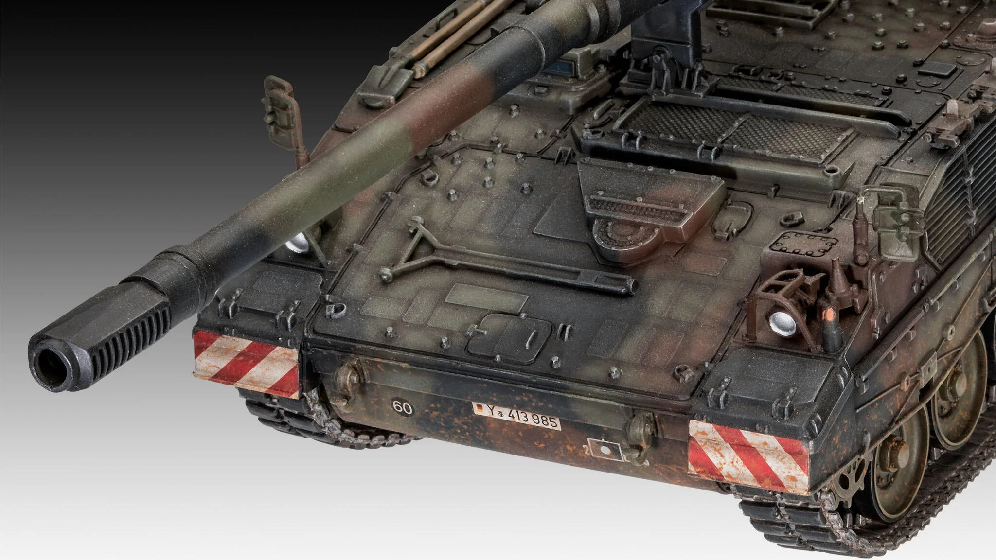 03279 Panzerhaubitze 2000 Model Kit - Image 3