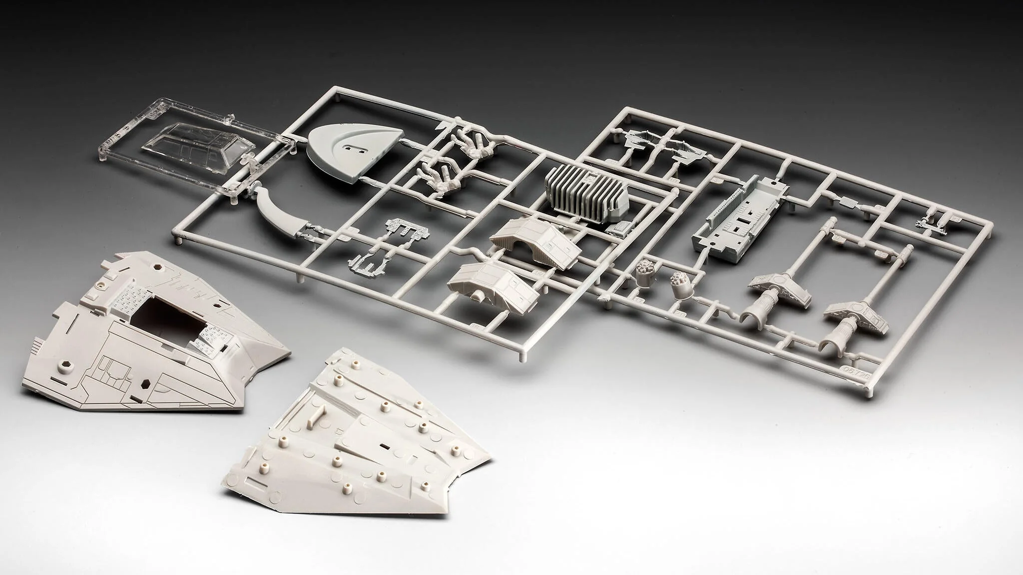 03604 Snowspeeder Star Wars Model Kit - Image 6