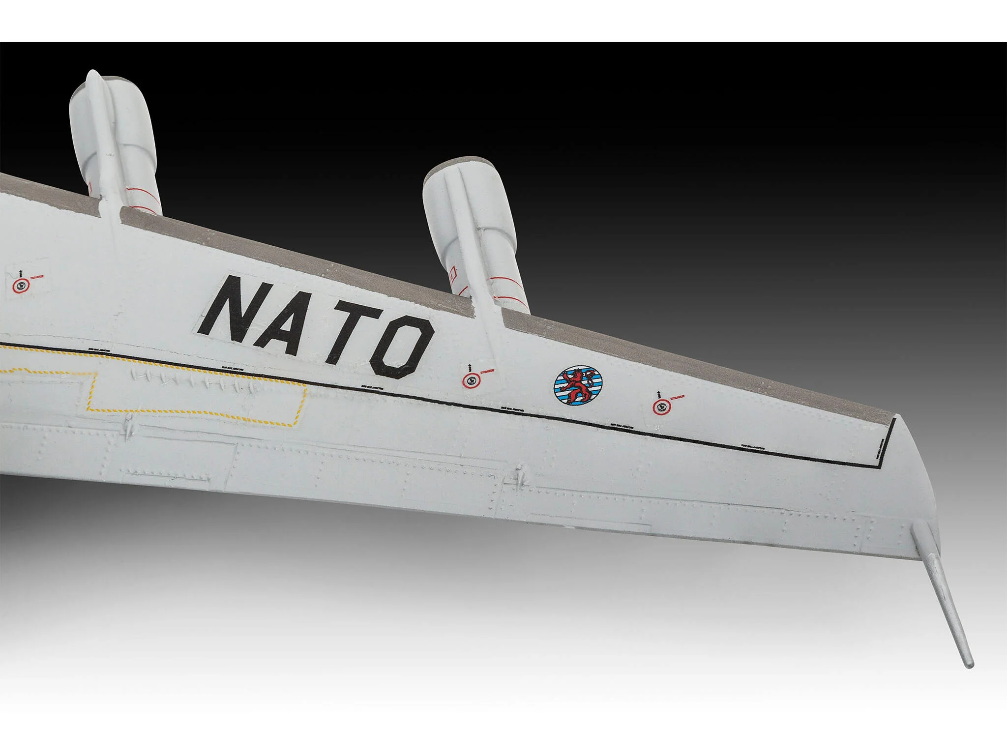 03794 Boeing E-3A Sentry Model Kit - Image 7