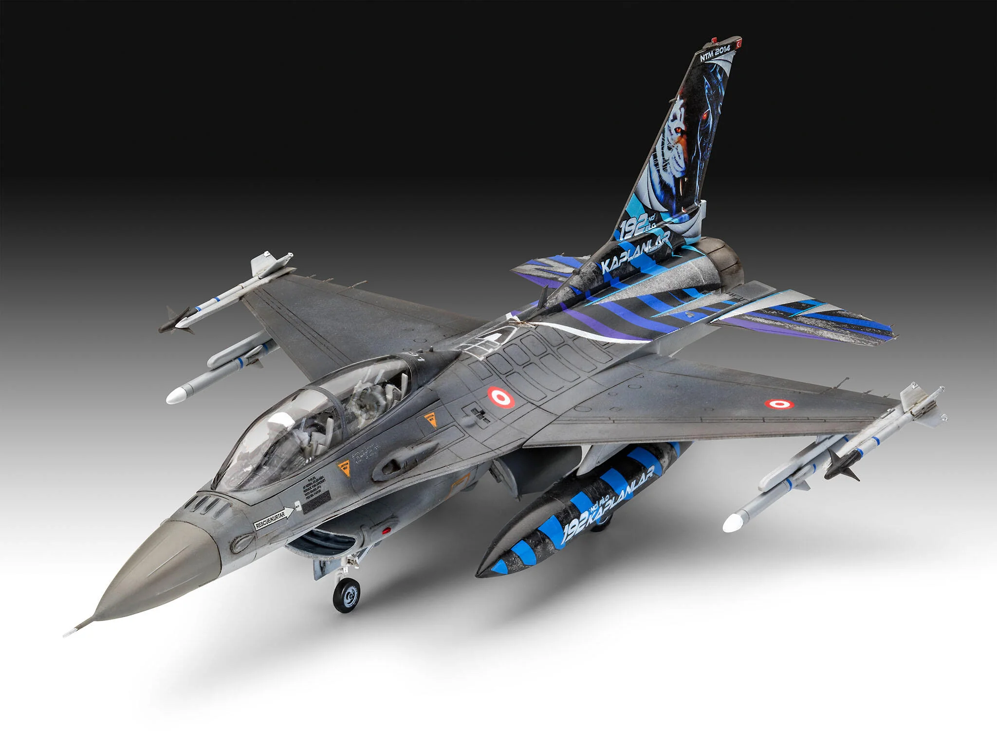 03844 Lockheed Martin F-16D Tigermeet 2014 Model Kit - Image 7