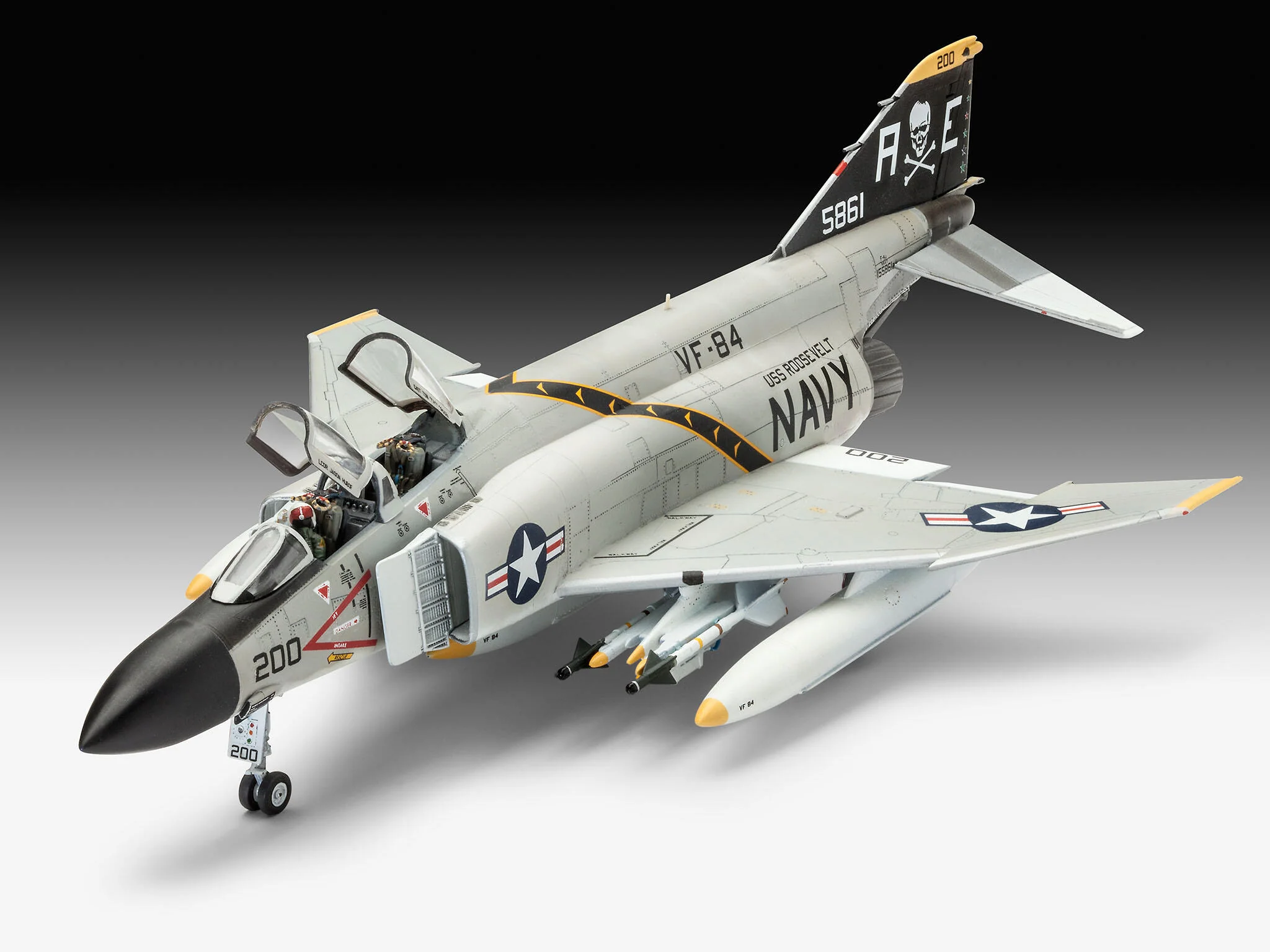03941 F-4J Phantom II Model Kit - Image 3
