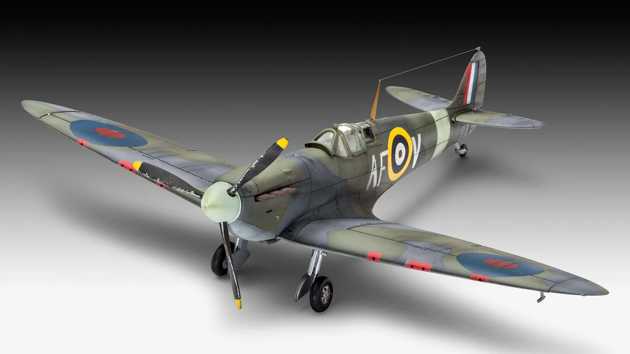 03953 Spitfire Mk.IIa Model Kit - Image 2