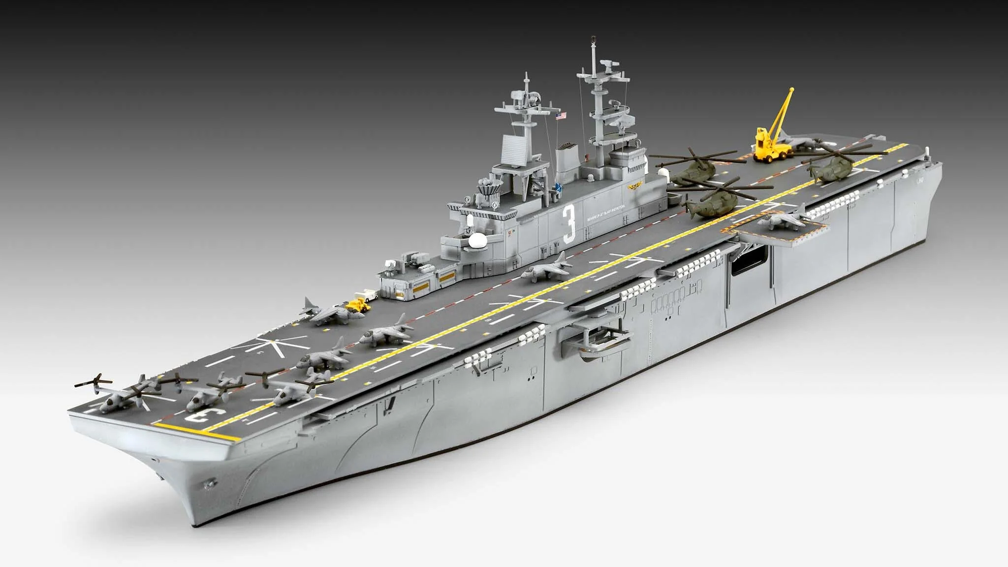 05178 US Navy Assault Carrier WASP Class Model Kit - Image 2