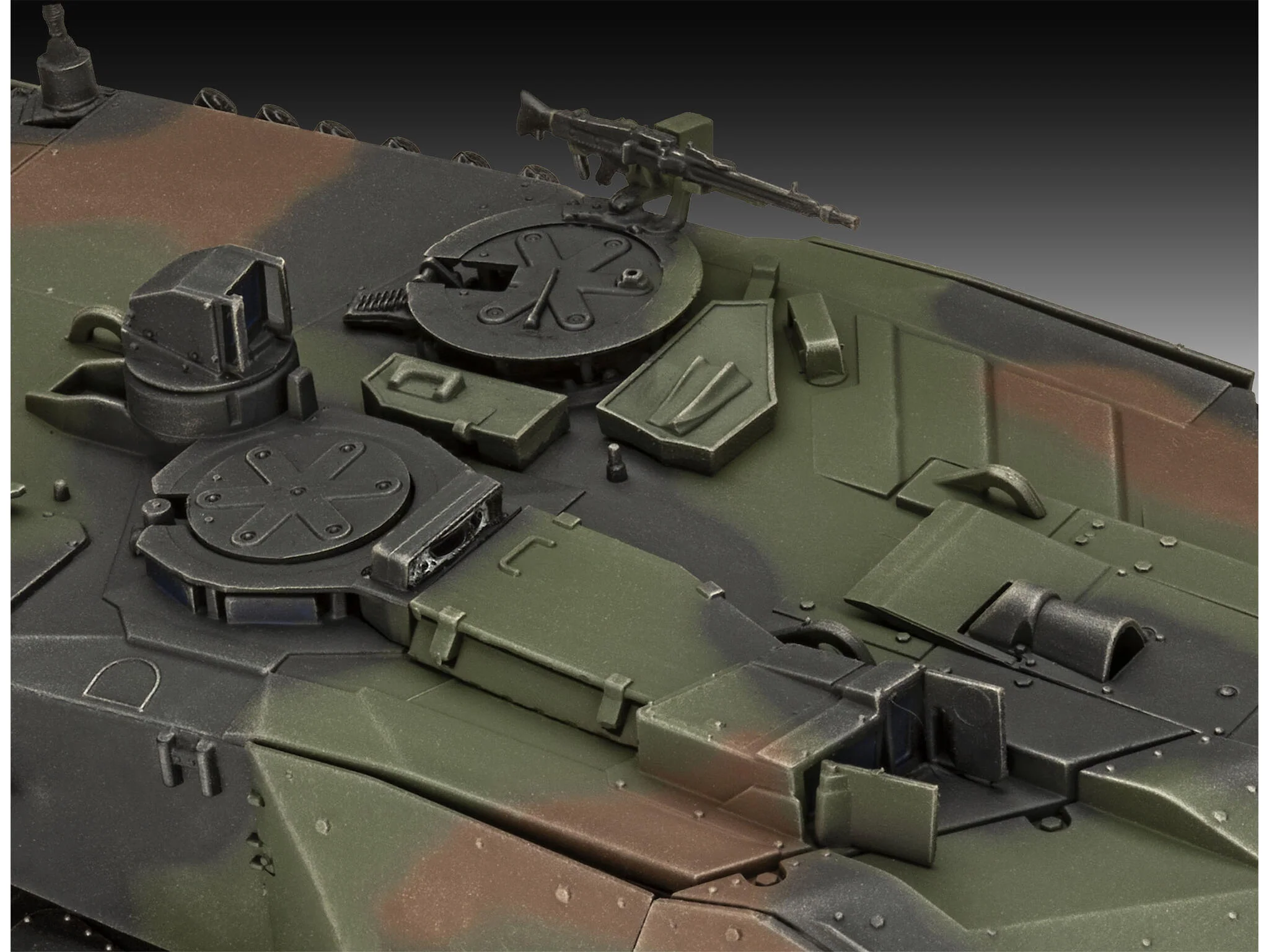 05631 70 years of the German Armed Forces: Leopard 2 A6A2 "Exclusive Edi Model Kit - Image 5