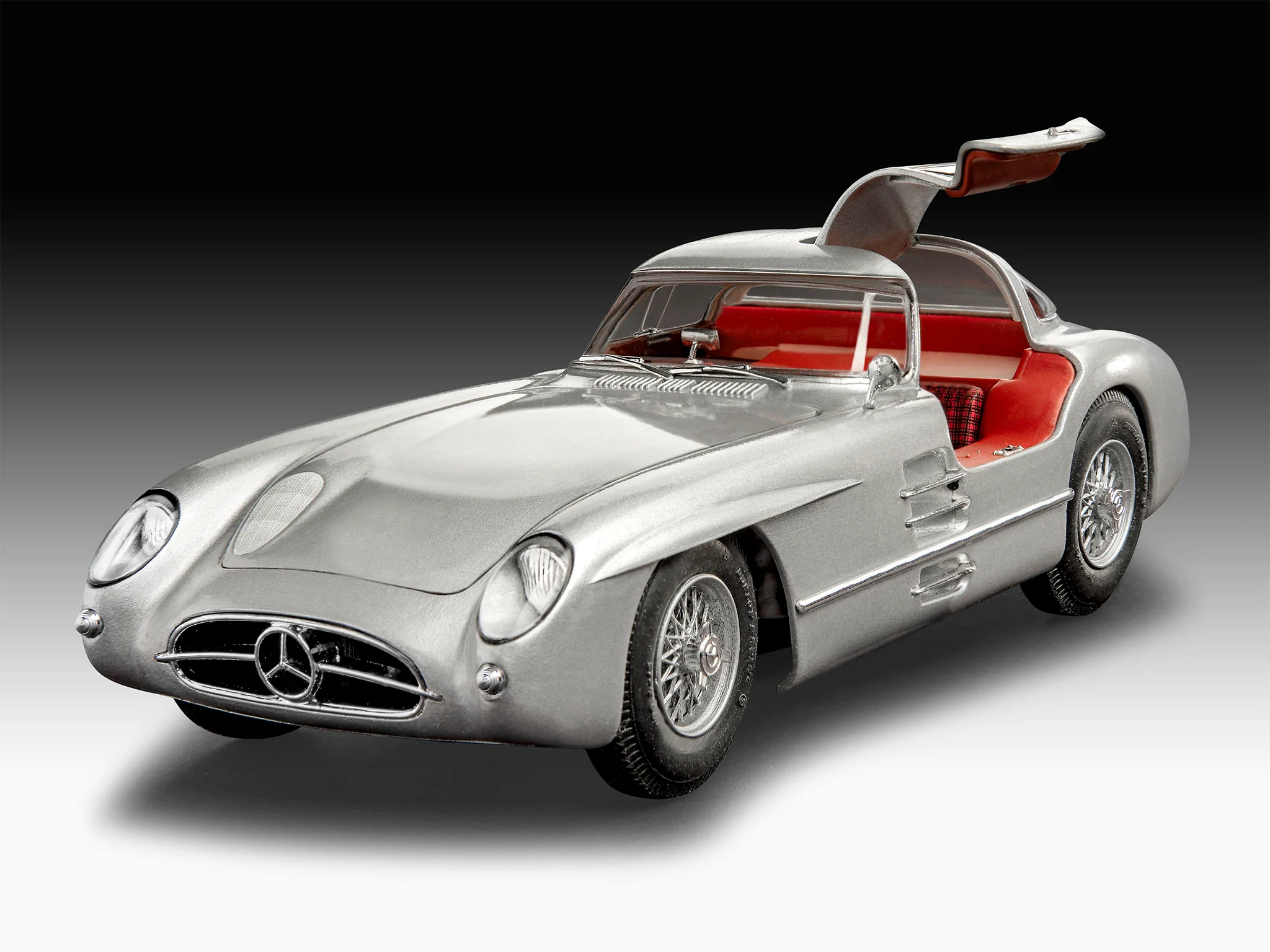 05633 Gift Set Mercedes-Benz 300 SLR 70th Anniversary Model Kit - Image 3