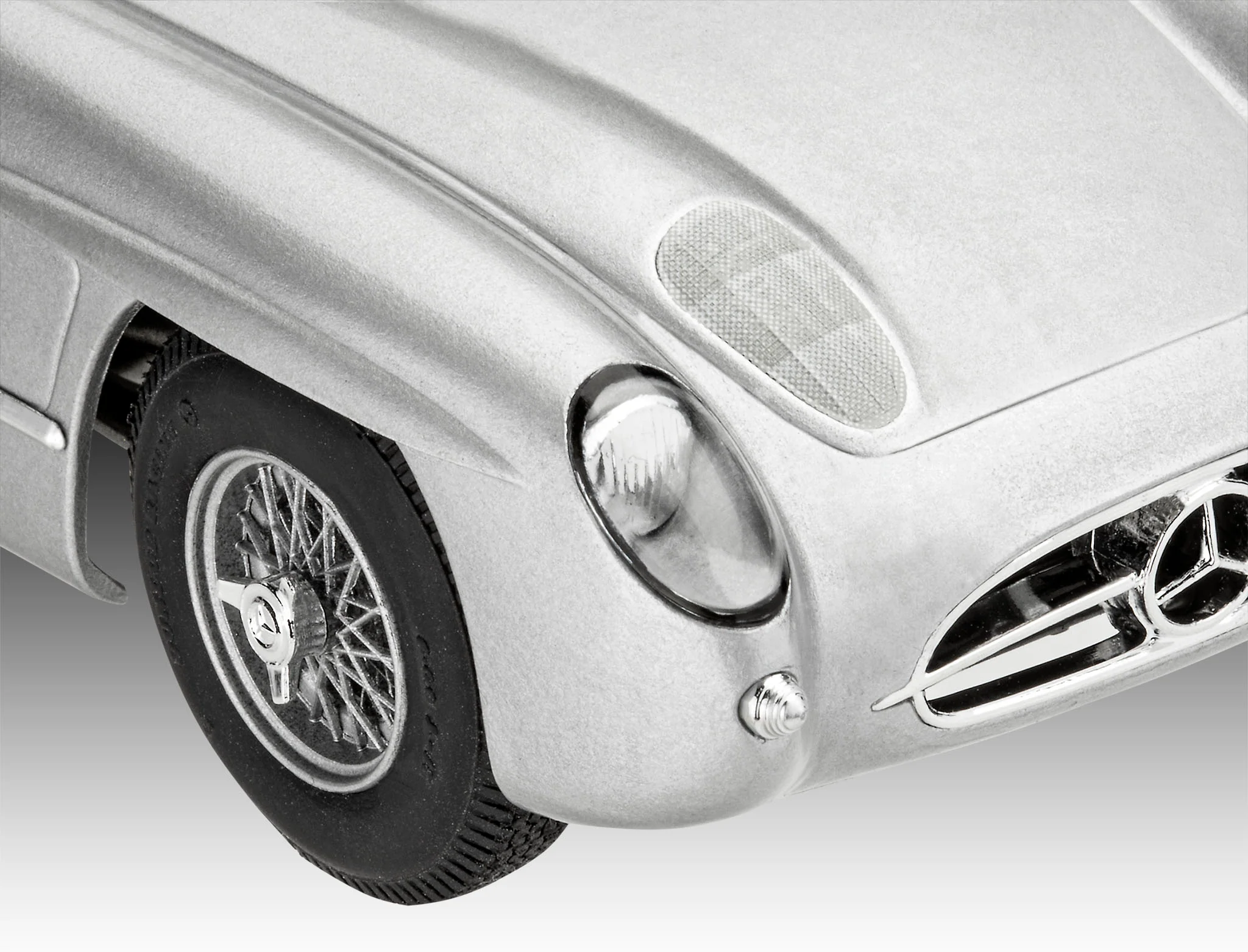 05633 Gift Set Mercedes-Benz 300 SLR 70th Anniversary Model Kit - Image 6