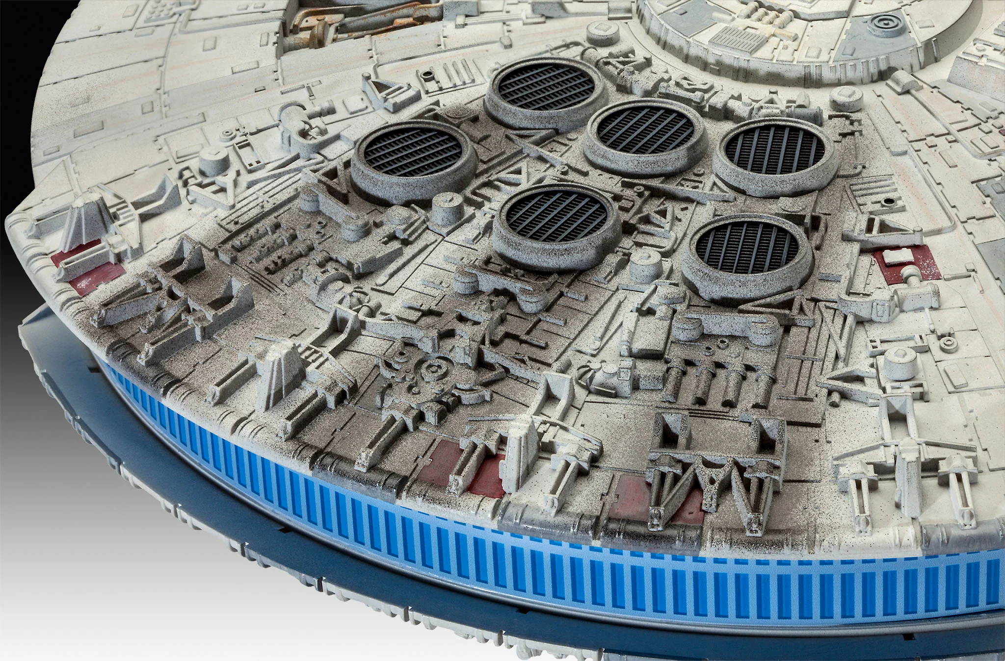 06718 Star Wars Millennium Falcon (Episode IV) (1:72 Scale) Model Kit - Image 3