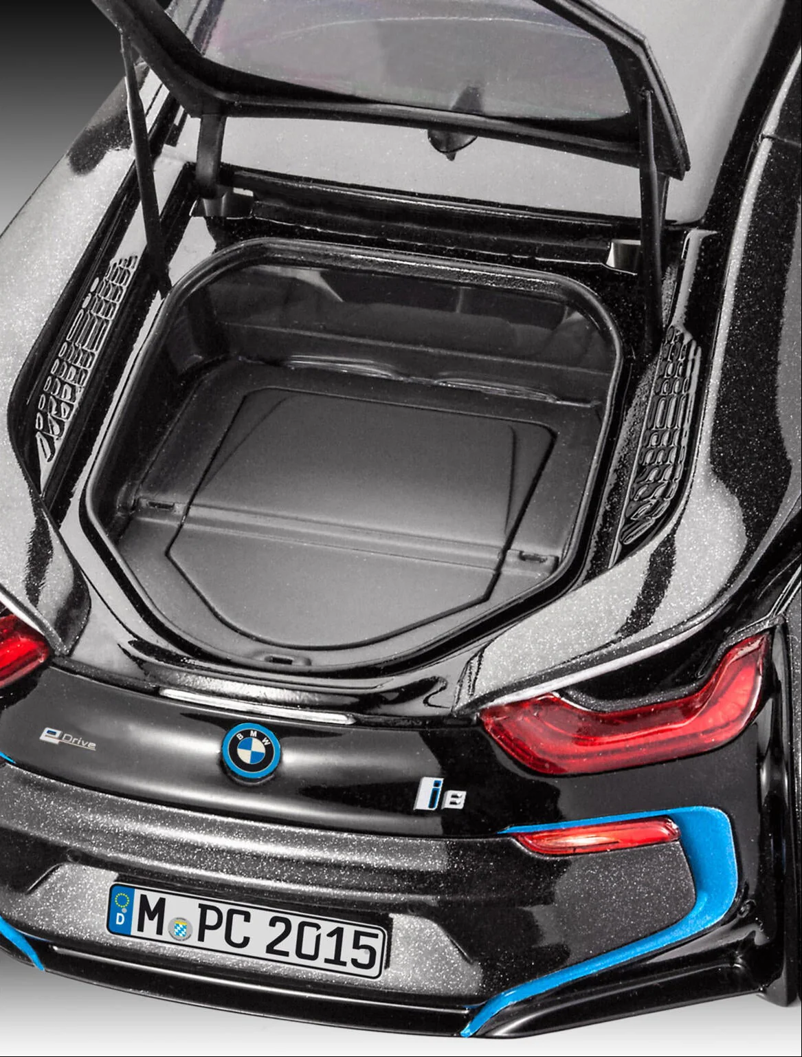 07008 BMW i8 Model Kit - Image 4