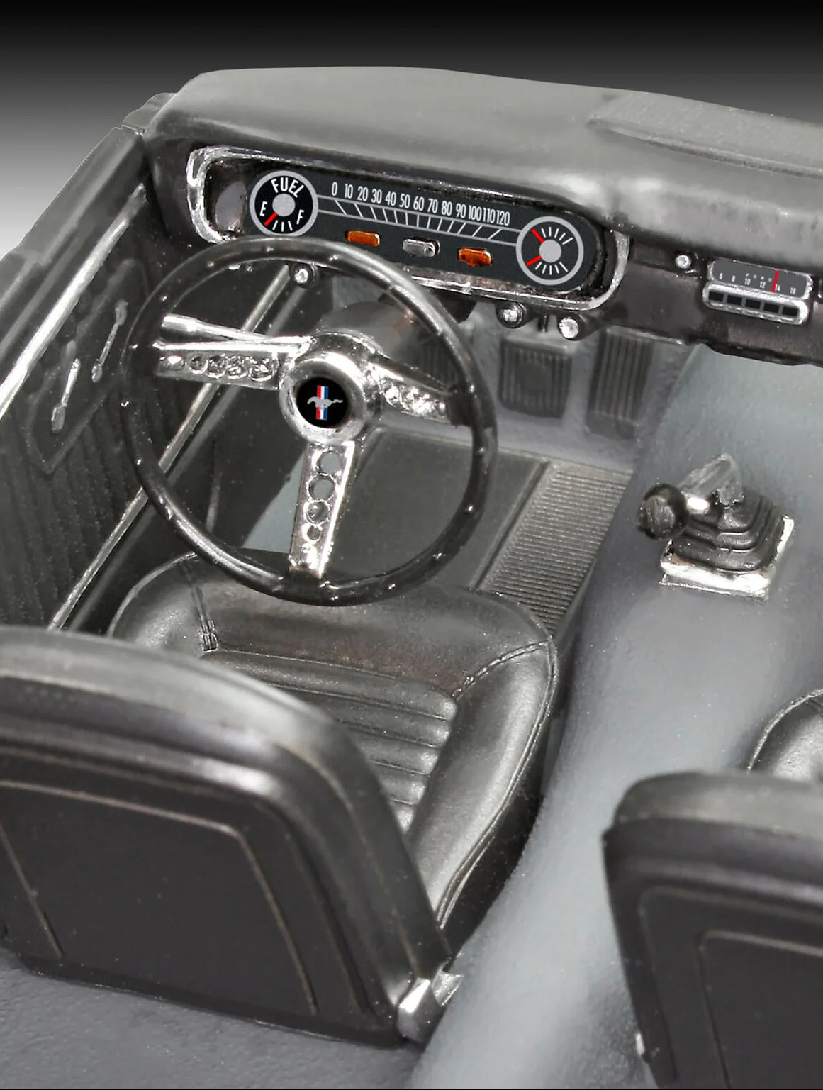 07065 1965 Ford Mustang 2+2 Fastback Model Kit - Image 3