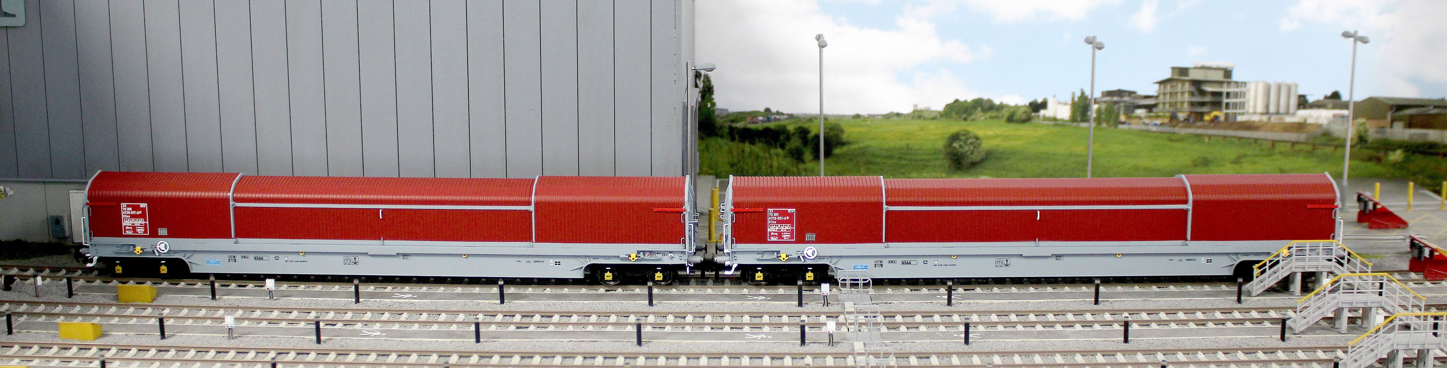 RT-OO-KSA-201D KSA ‘Rover Cube’ Wagons Original Maroon & Grey Livery No. 33 70 4739 063-4 and 075-8 - Twin Pack - Image 10