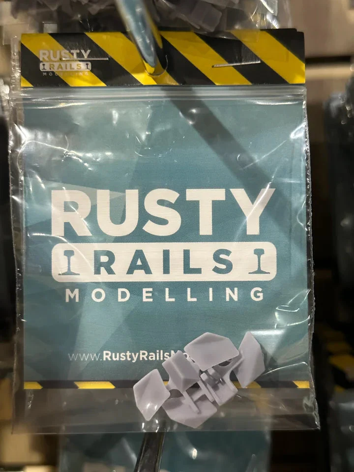 RRM101 OO Gauge Class 37 Ploughs (Pack of 2) - Unpainted Model Kit - Image 4
