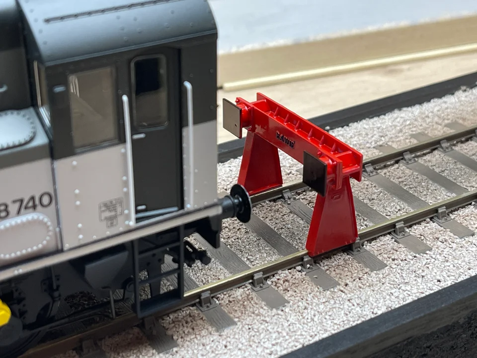 RRM113 O Gauge Rawie Buffer Stop (Single Pack) - Unpainted Model Kit - Image 4
