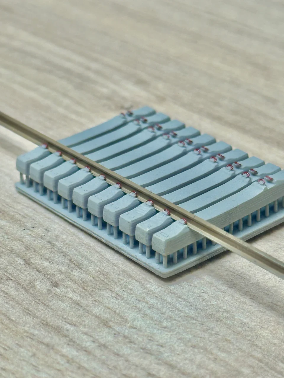 RRM131 OO Gauge Concrete Sleepers (Pack of 20) - Unpainted Model Kit - Image 4
