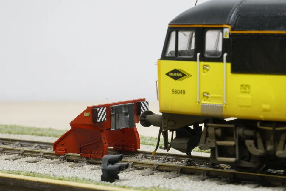 RRM149 OO Gauge Rawie Buffer Stop V2 (Single Pack) - Unpainted Model Kit - Image 6