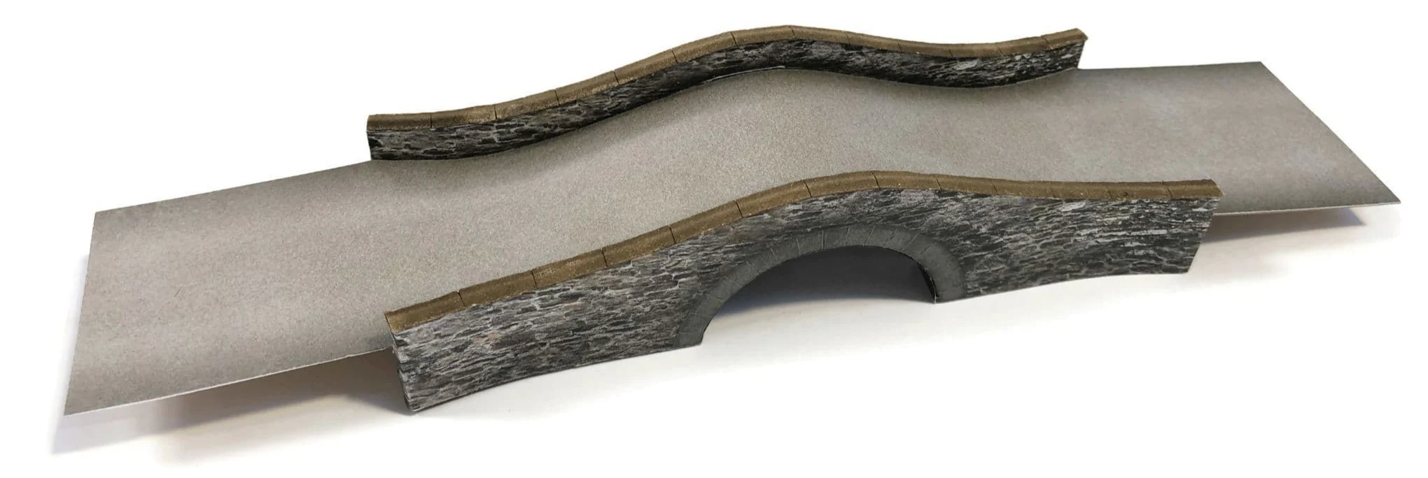 KX059 OO/HO Humpback Bridge Model Kit - Image 3